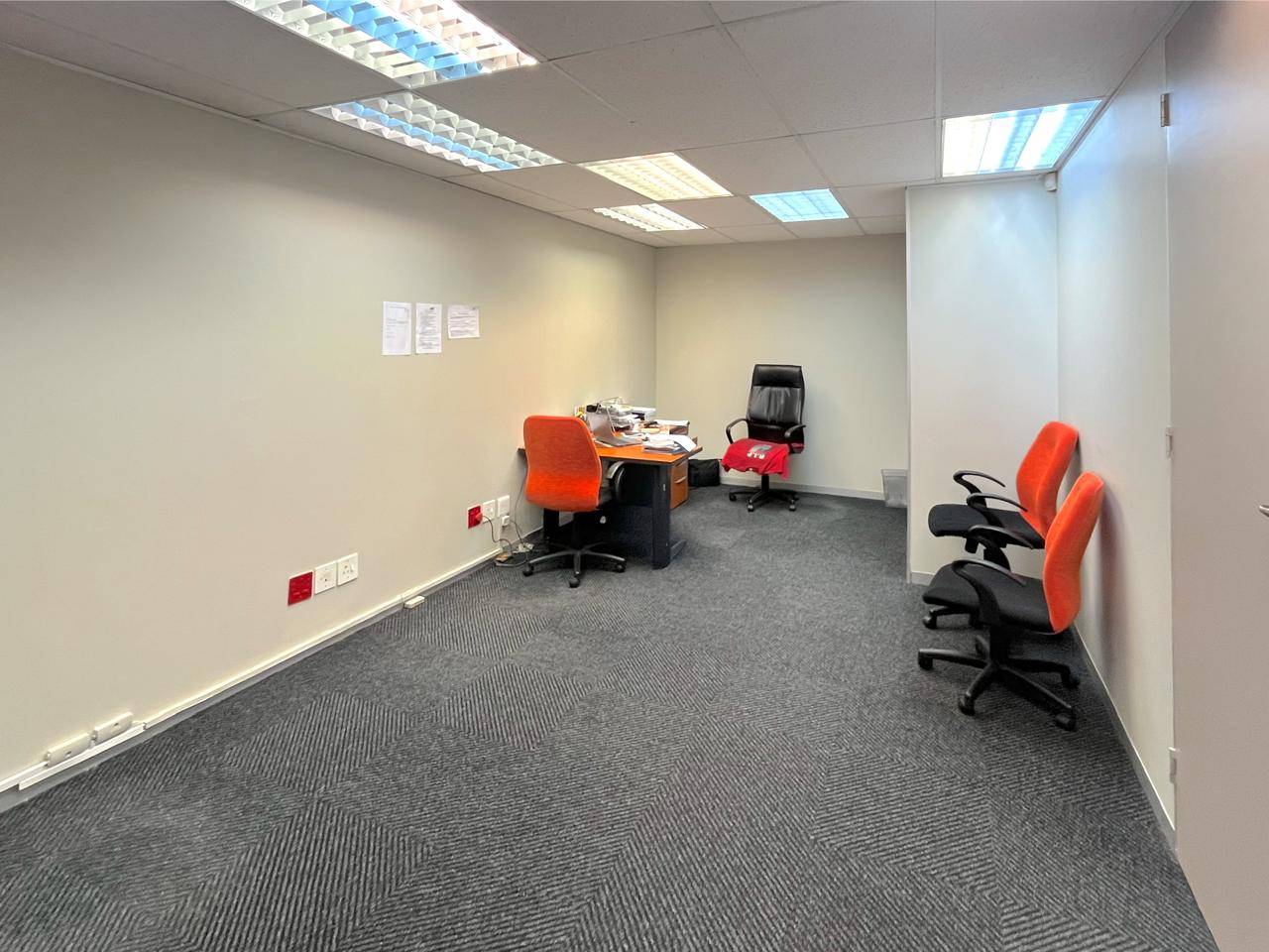 Property photograph 3