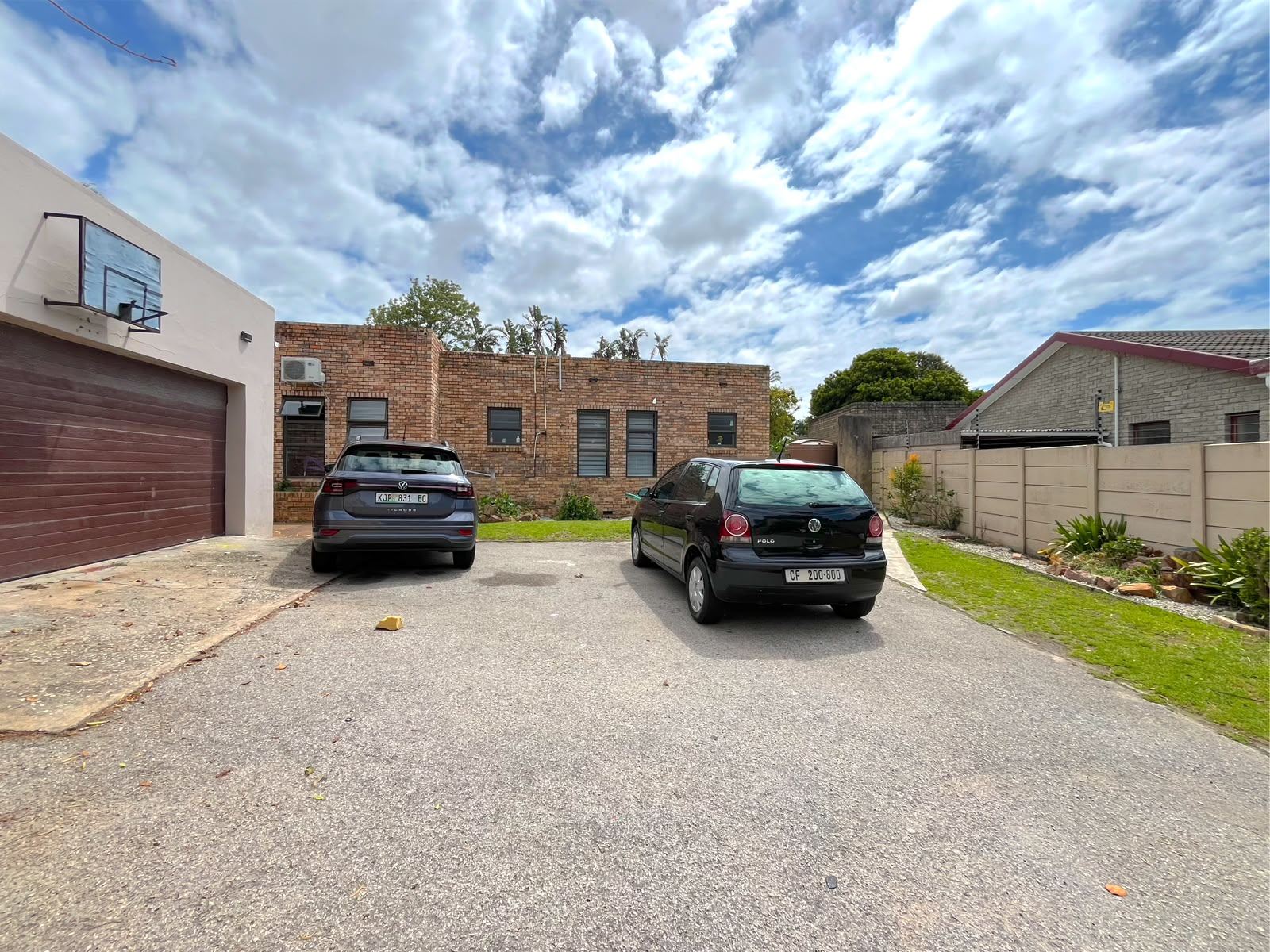 Property photograph 3