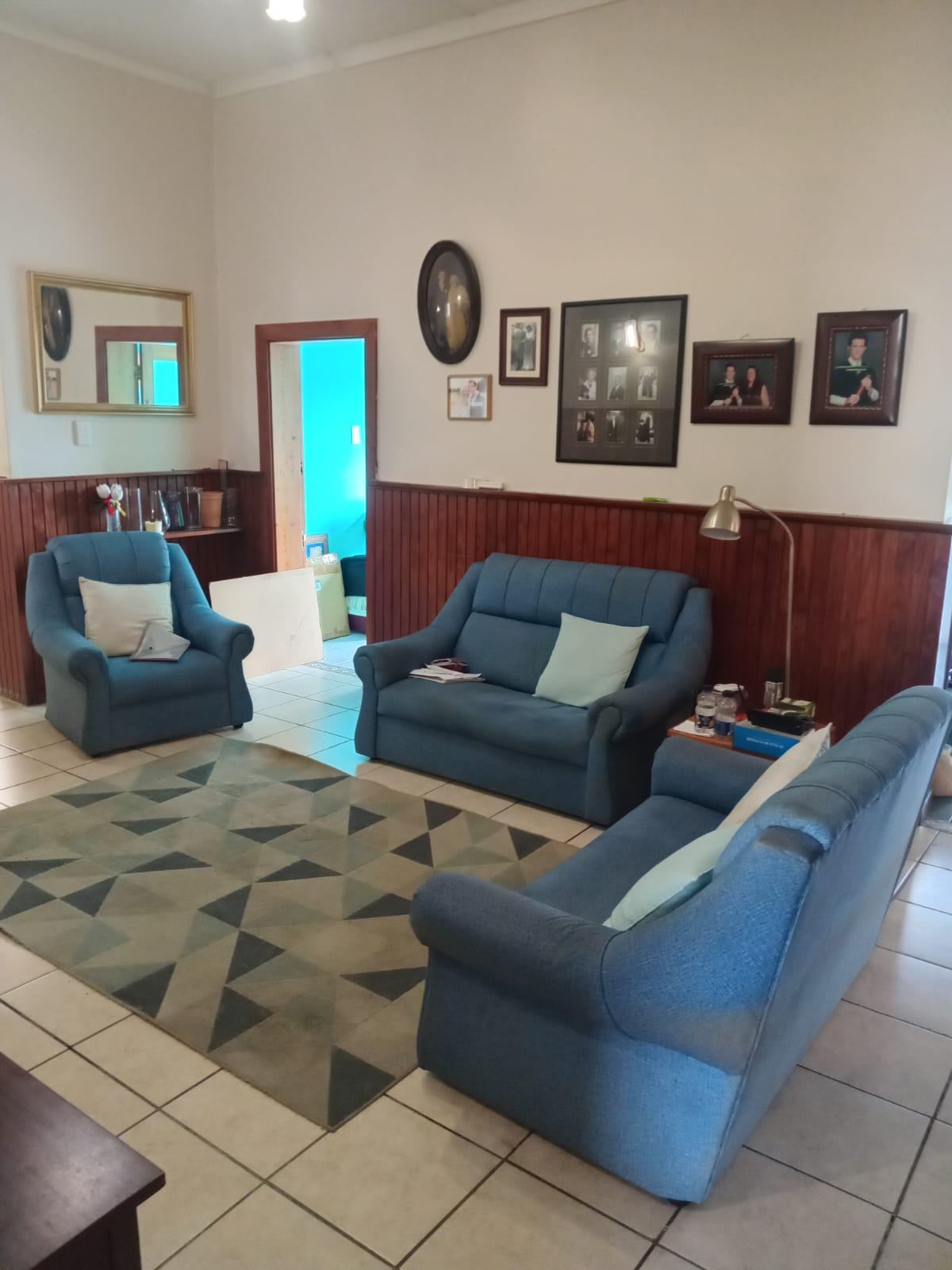 Property photograph 2