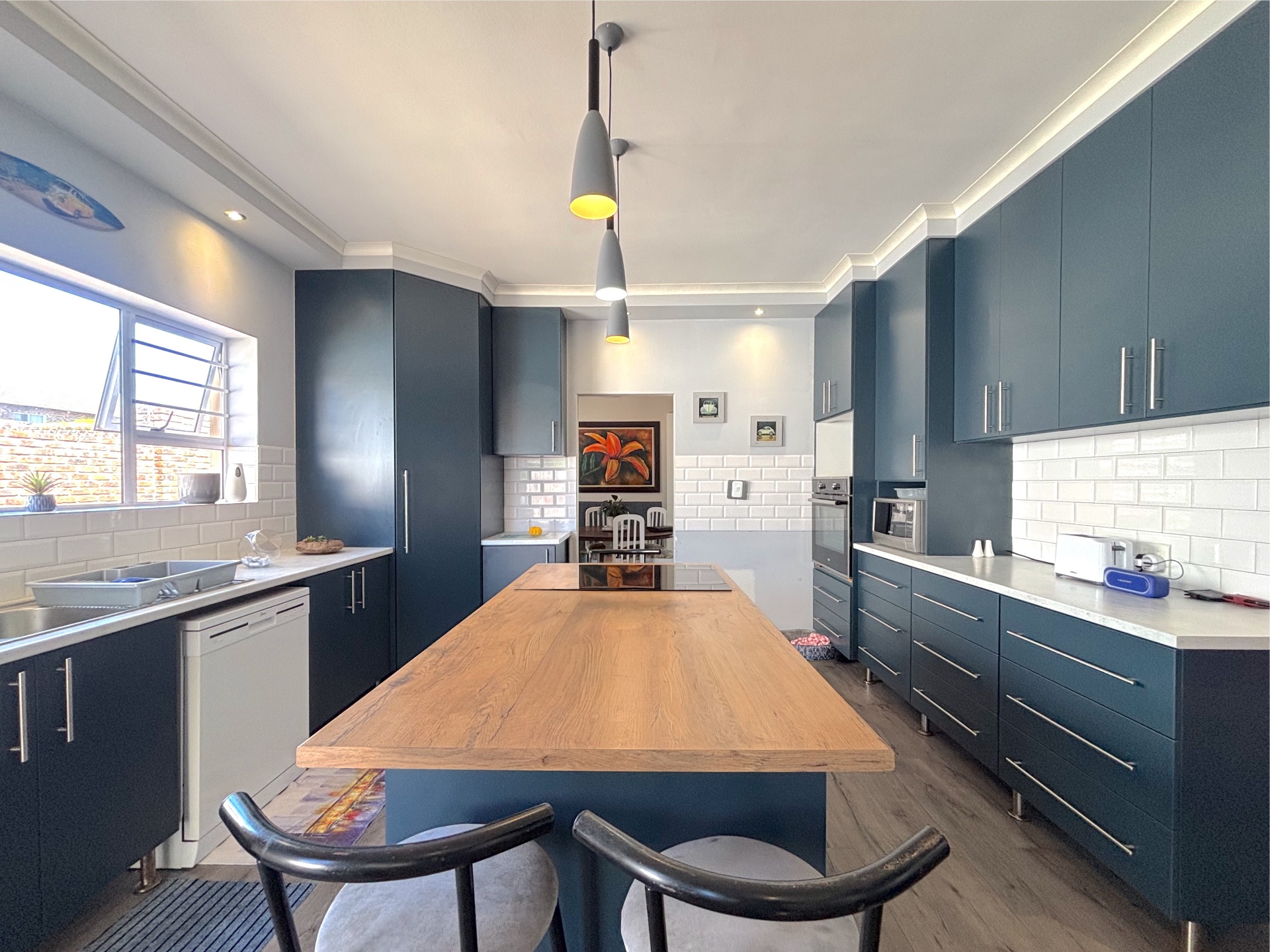 Property photograph 4