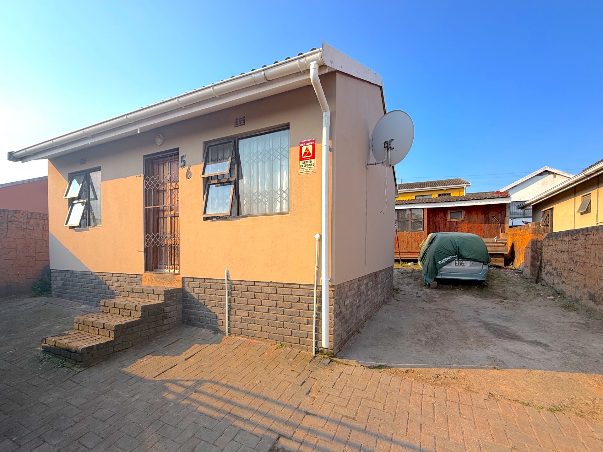 Charming Starter Home With Flat For Additional Income