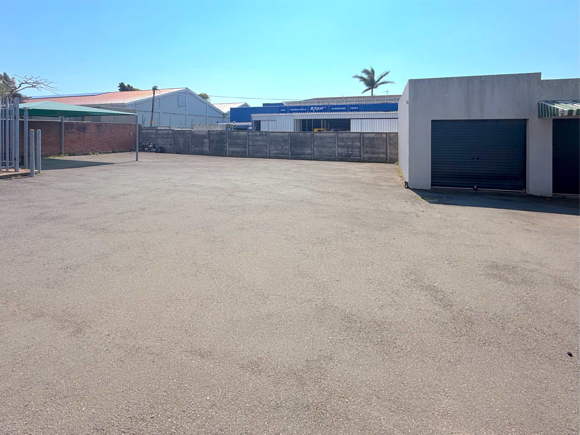 Property photograph 3