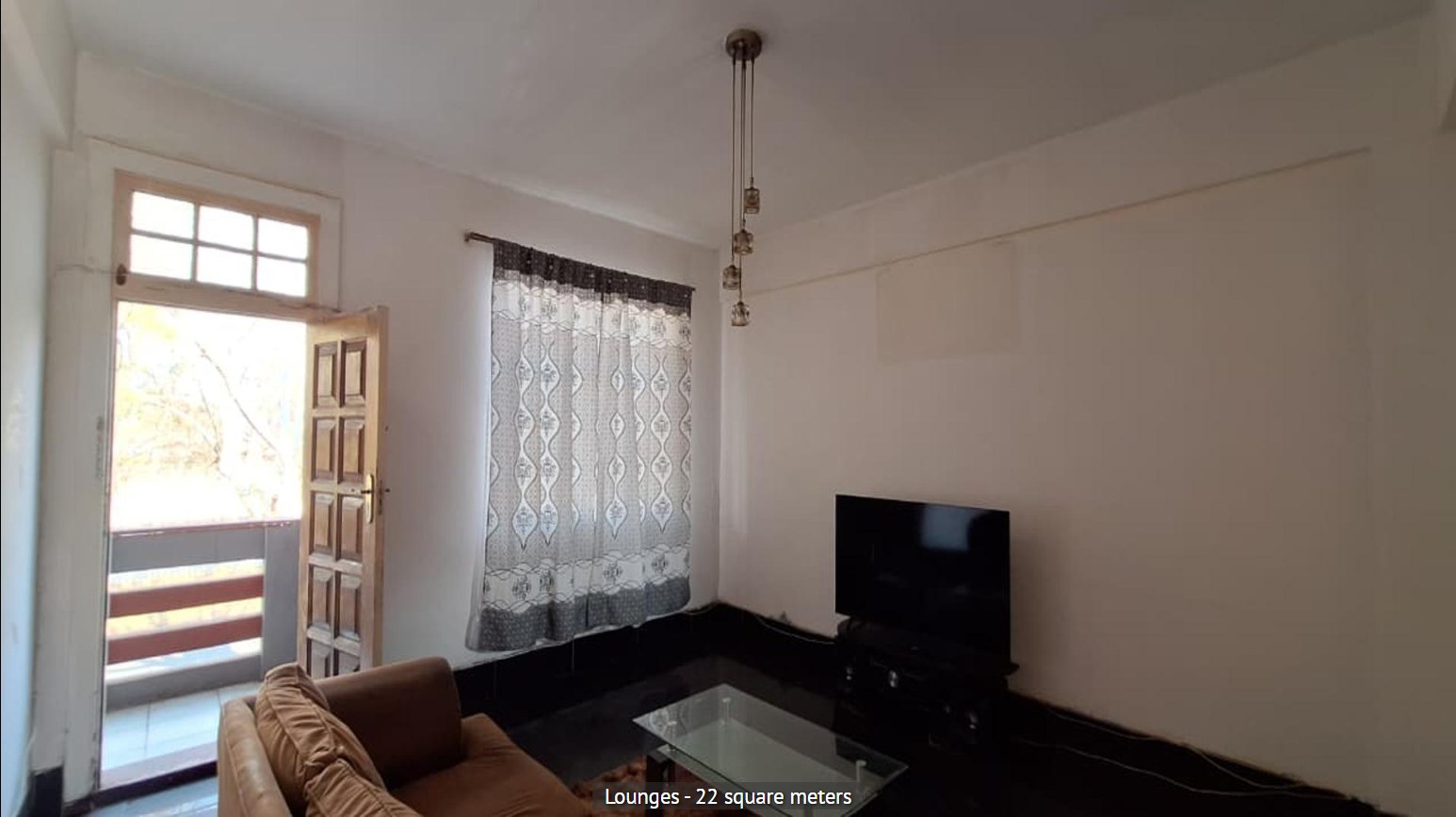 Property photograph 5