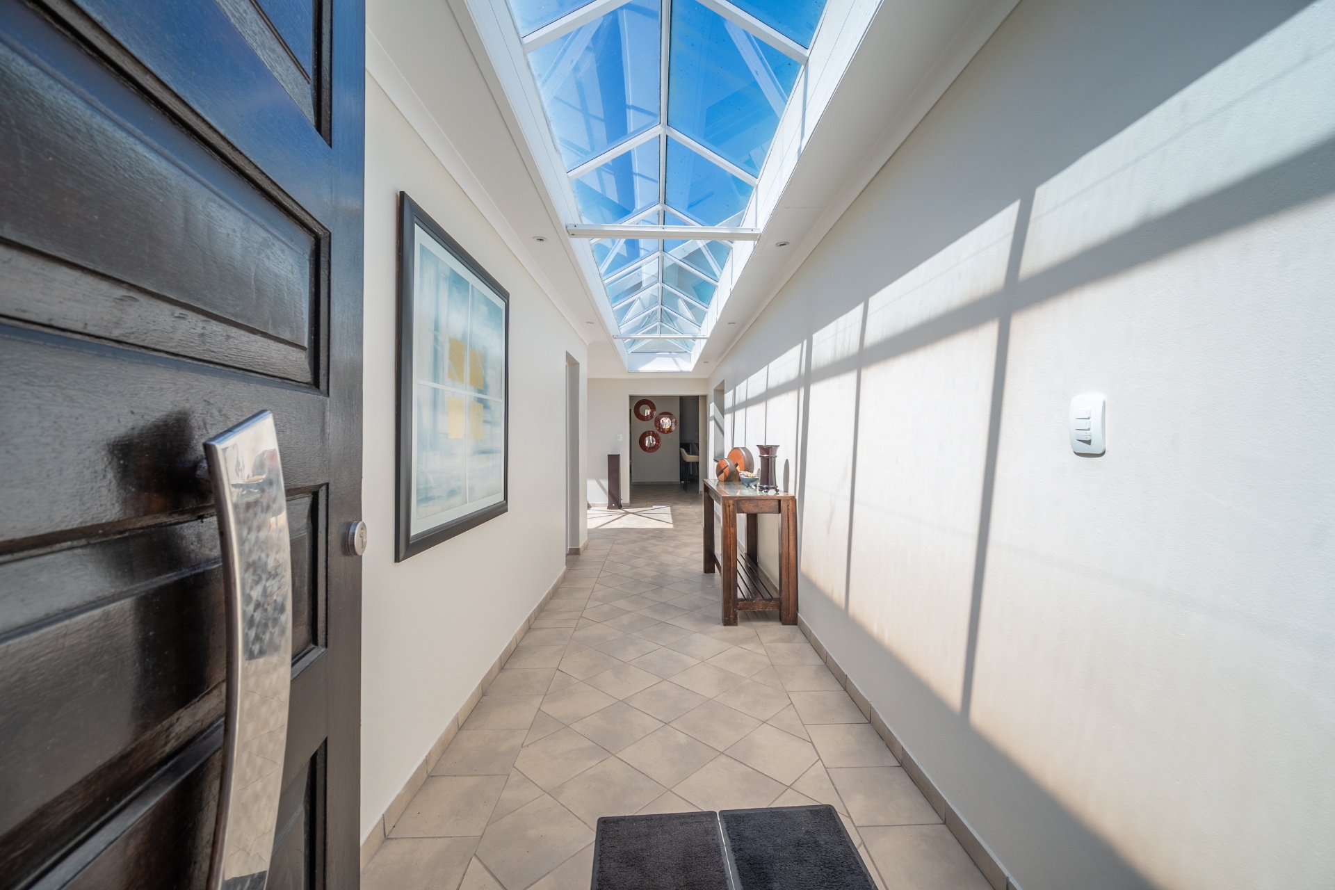 Property photograph 2