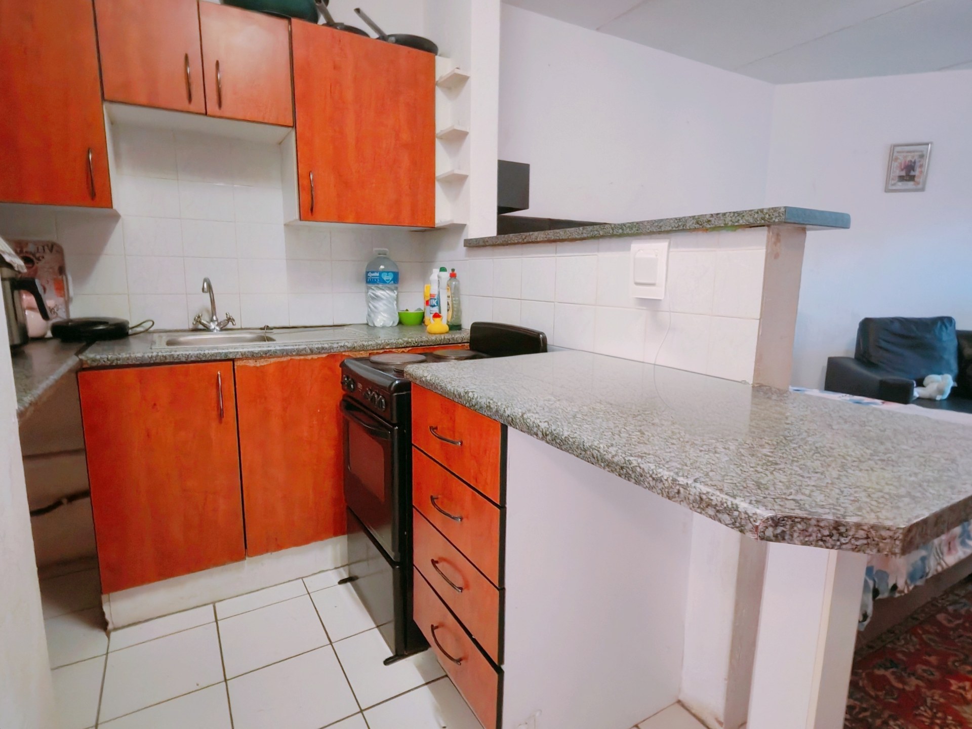 Property photograph 5