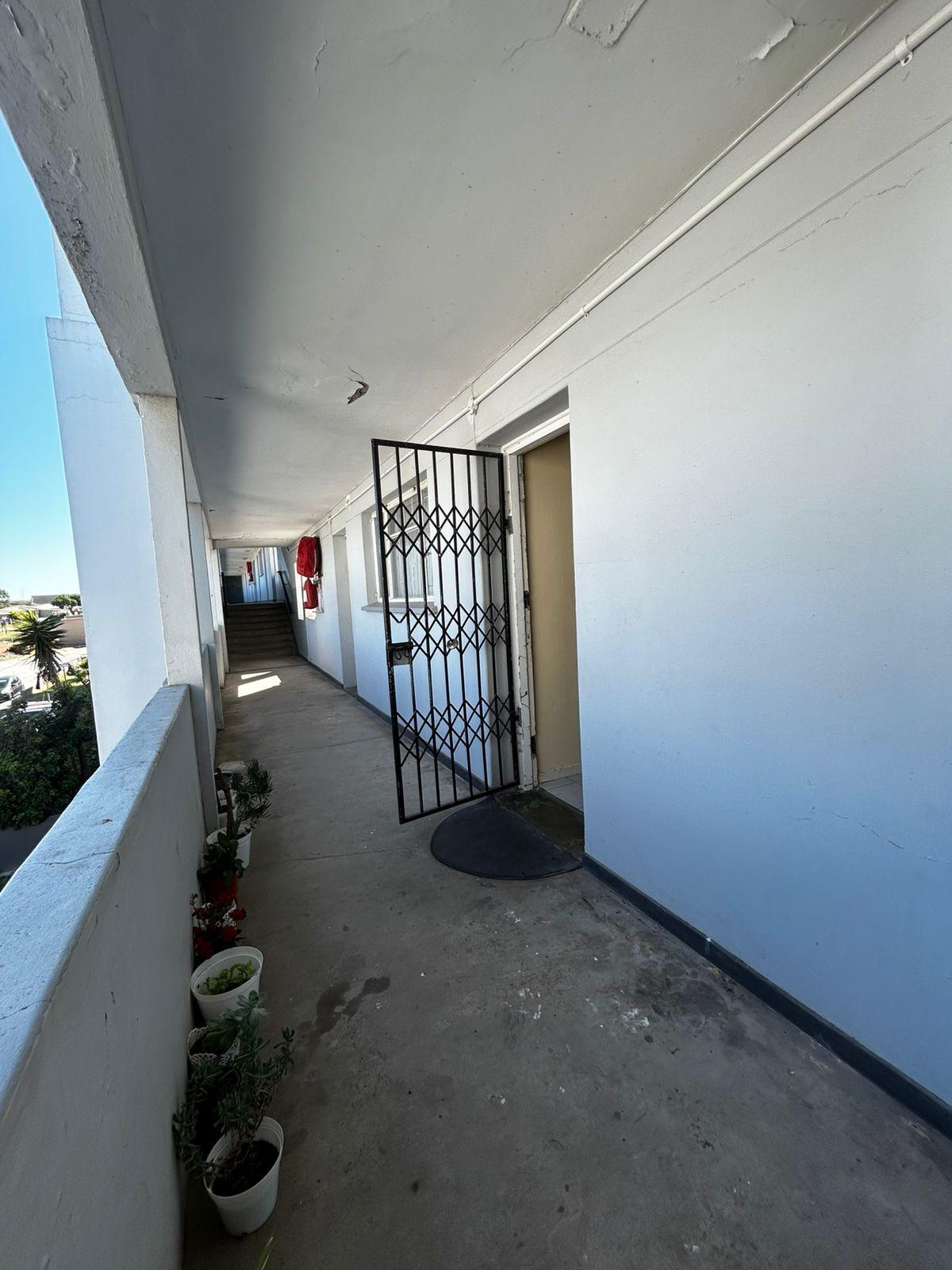 Property photograph 5