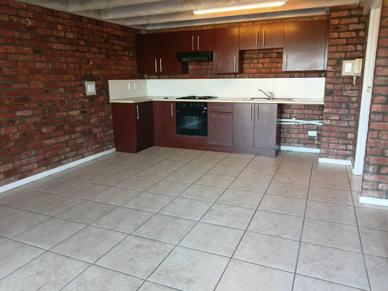 Property photograph 5