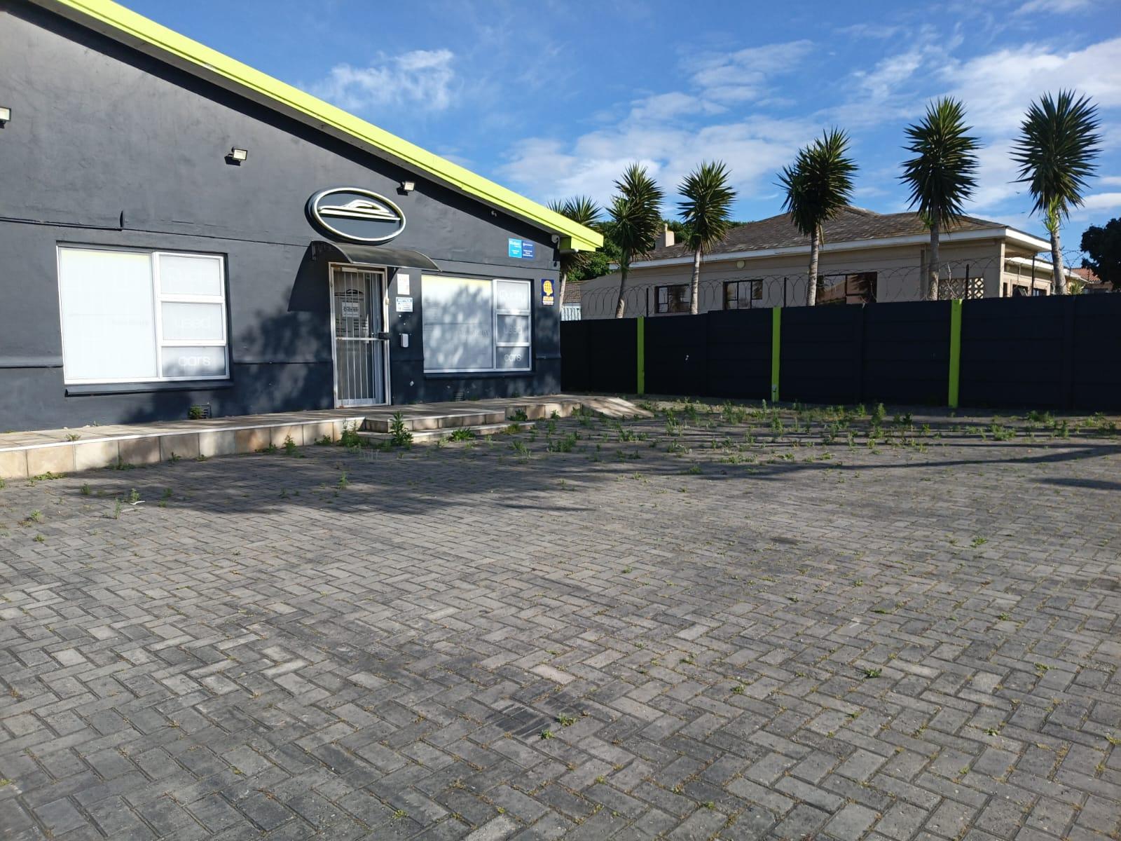 Large House in Newton Park  - Excellent Business Opportunity
