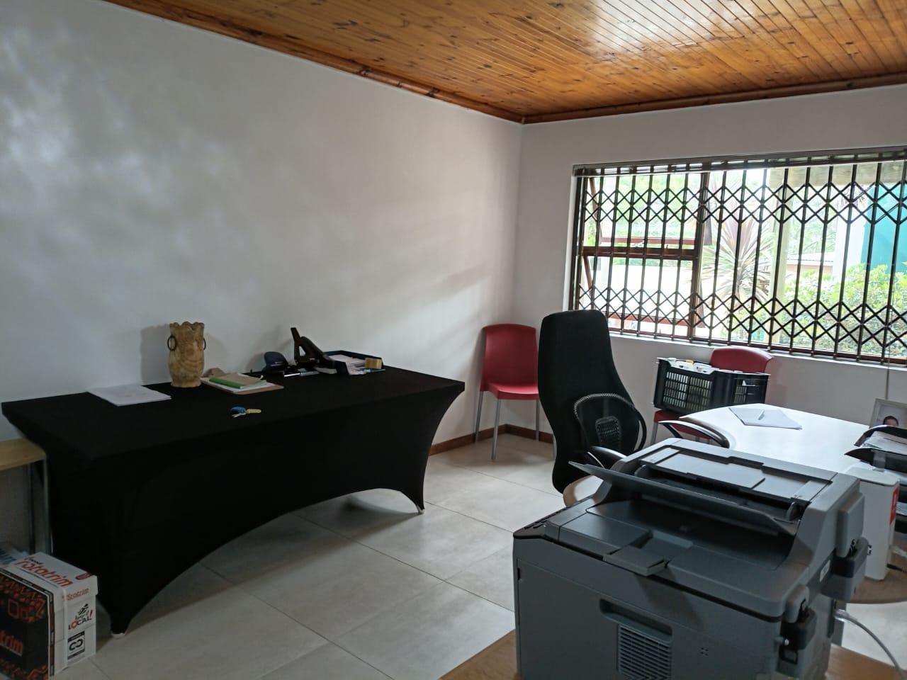 Property photograph 5