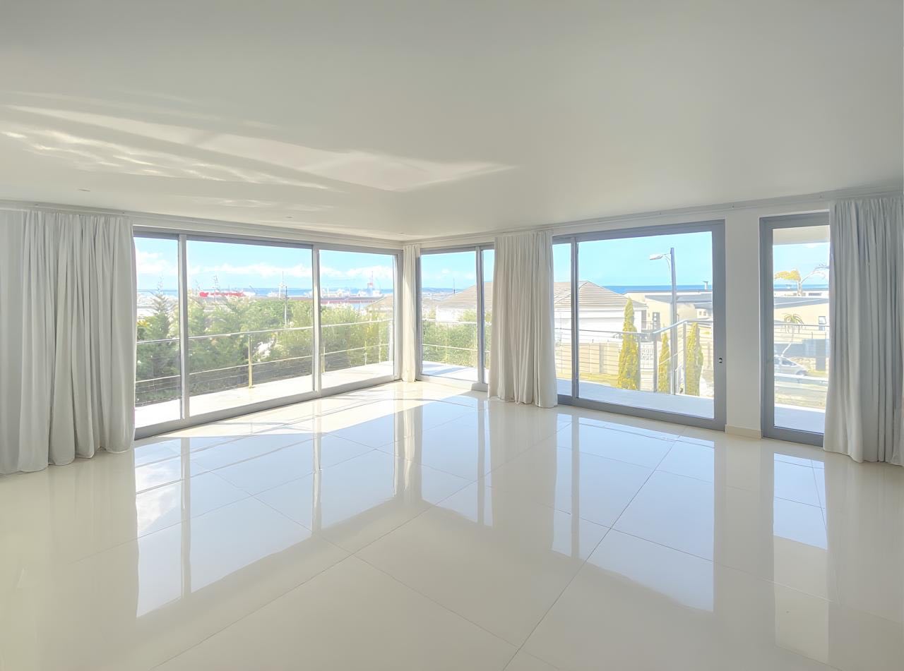 Property photograph 4
