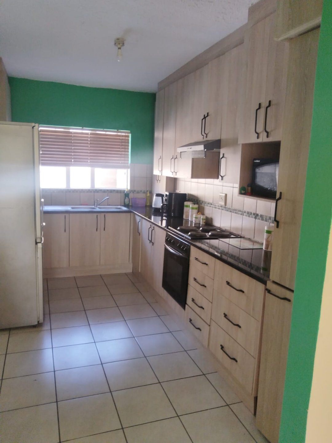 Property photograph 5
