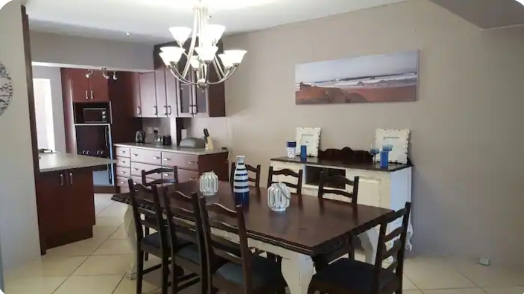 Property photograph 4
