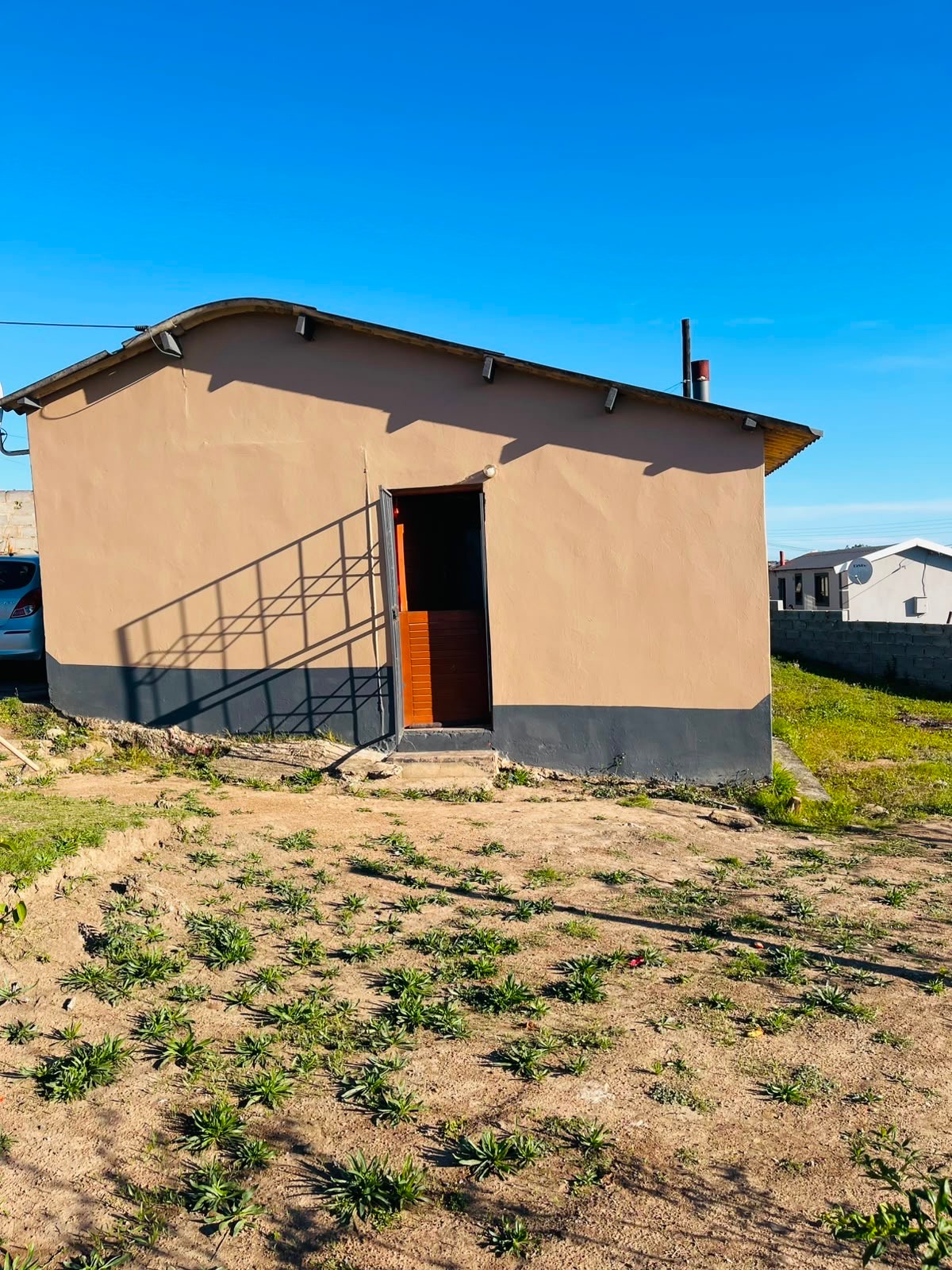 Property photograph 2