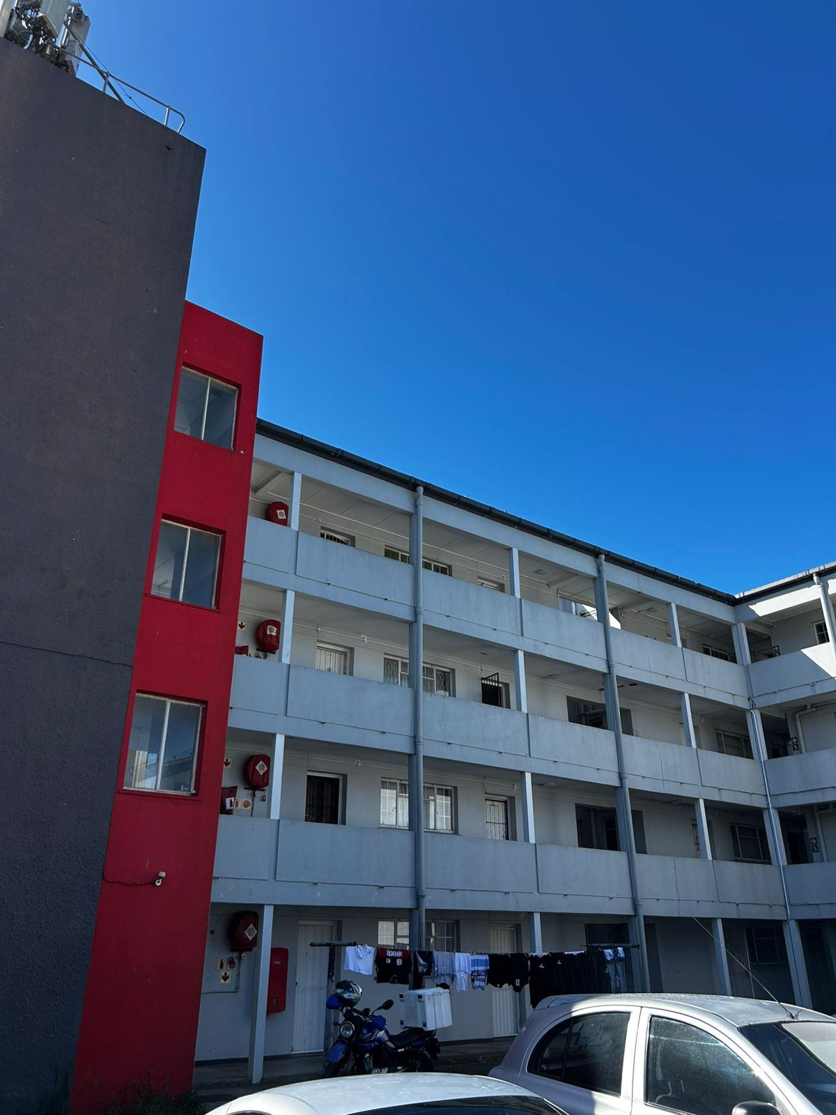 Property photograph 4