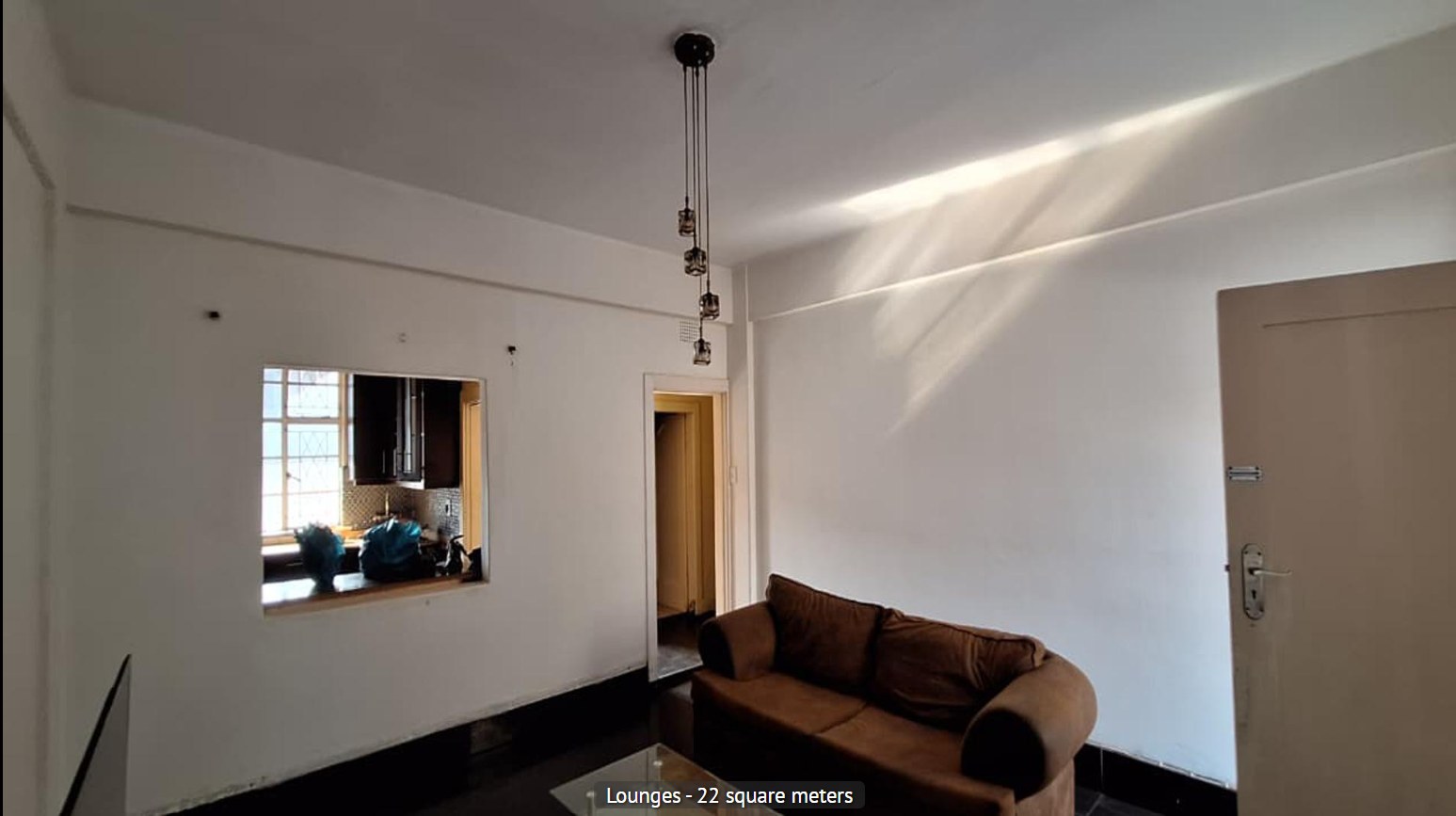 Property photograph 4
