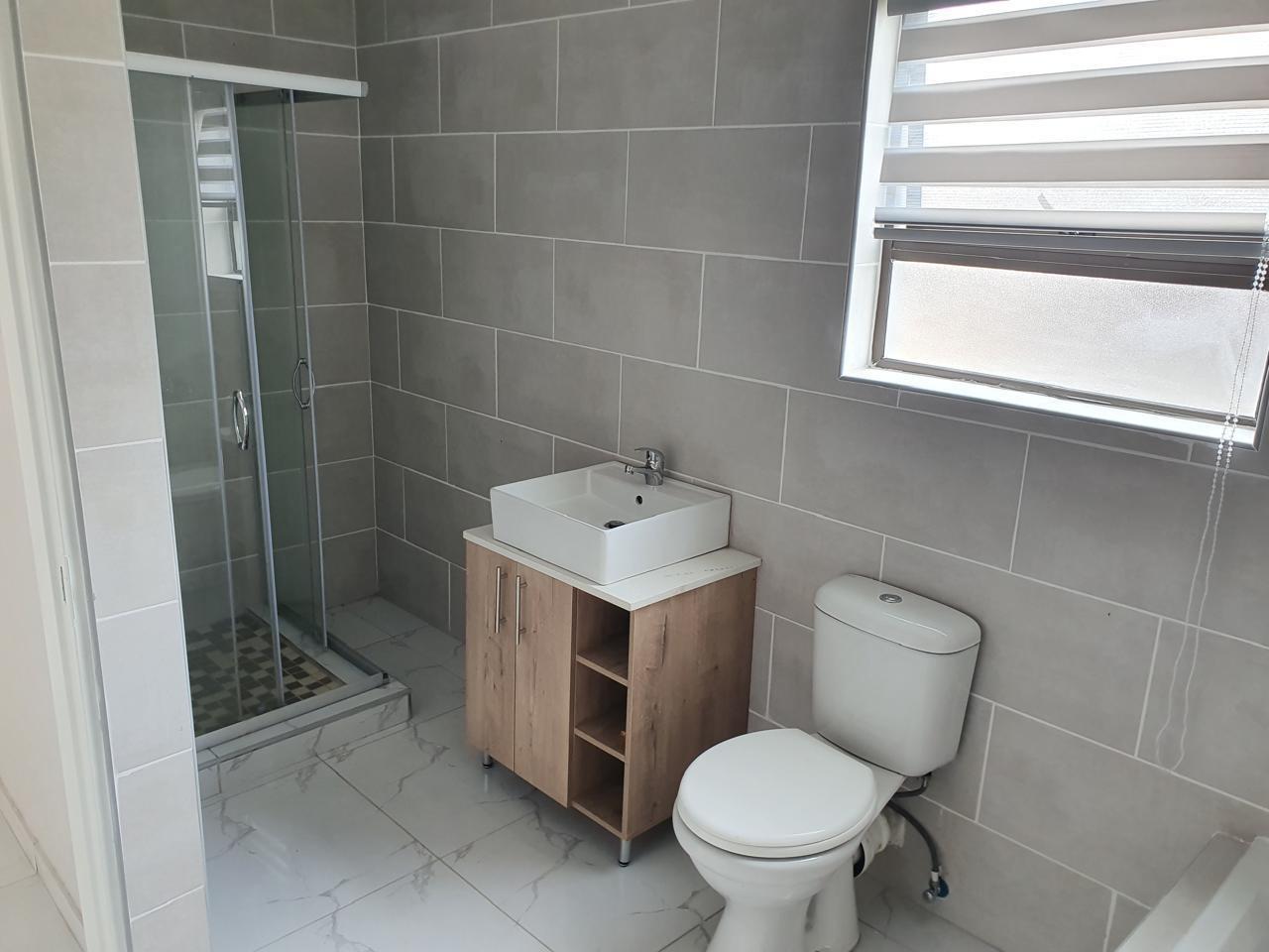 Property photograph 4