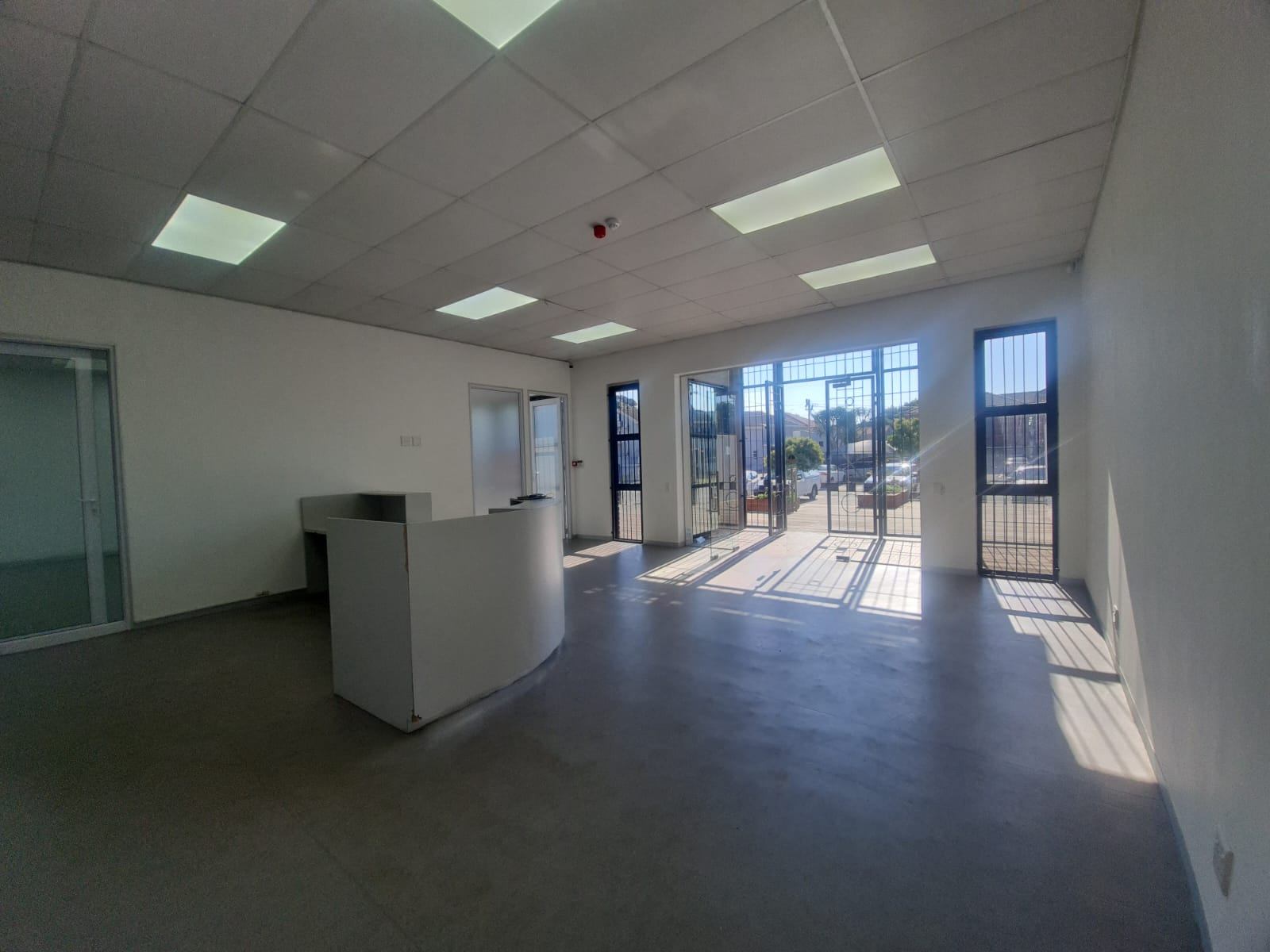 Property photograph 5