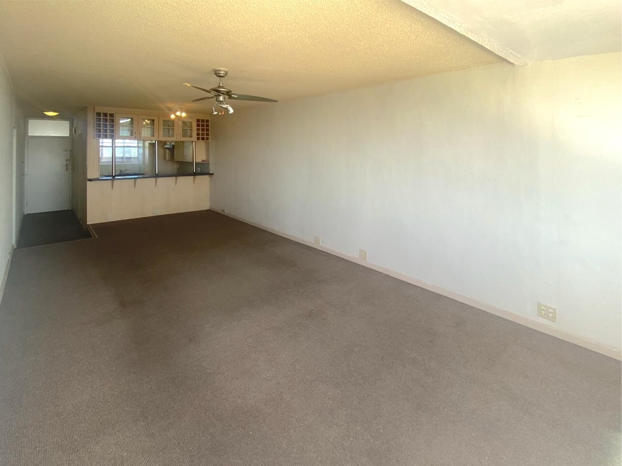 Property photograph 5