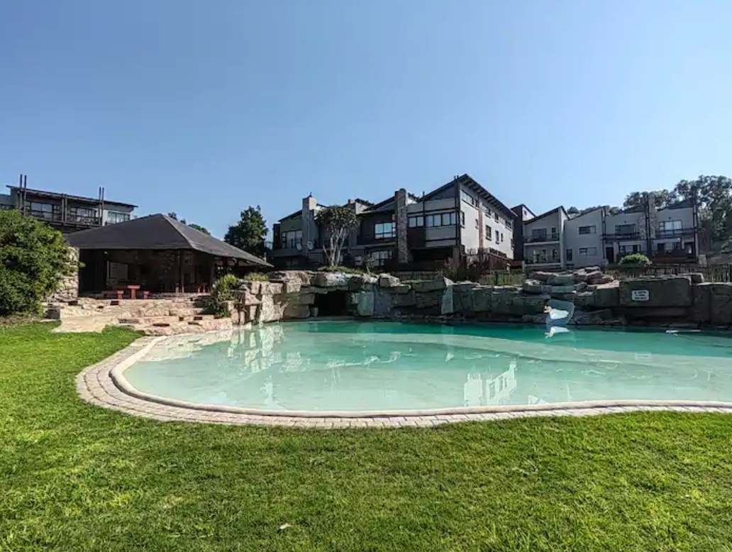 3 Bedroom apartment at Amadada Leisure Village, Humewood.