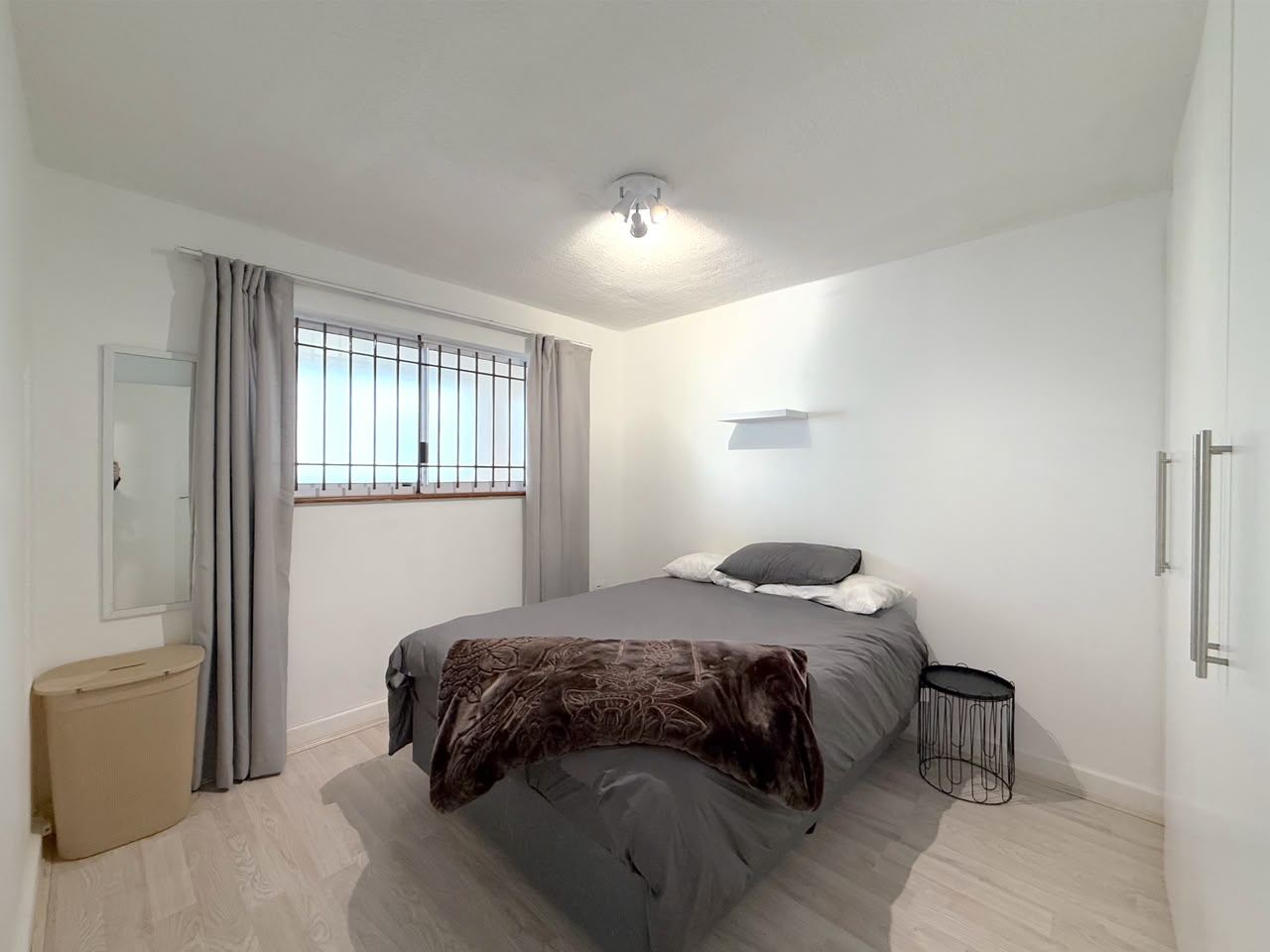 Property photograph 4