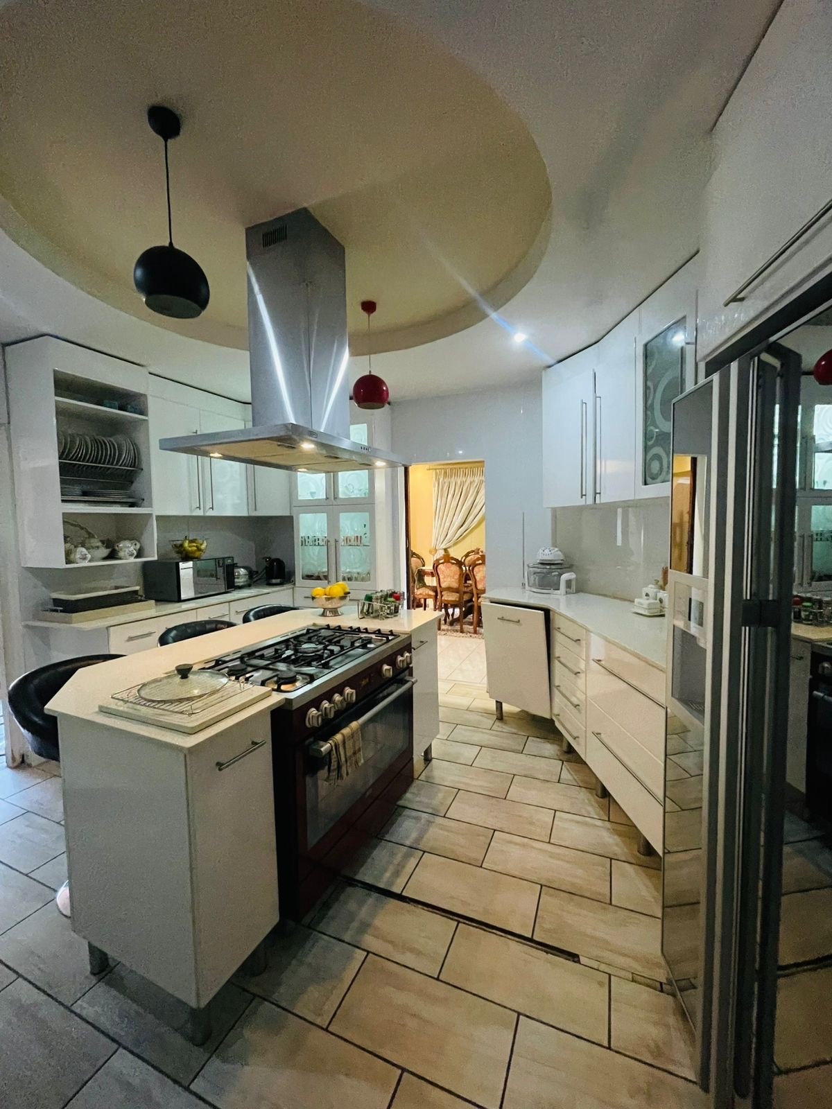 Property photograph 4