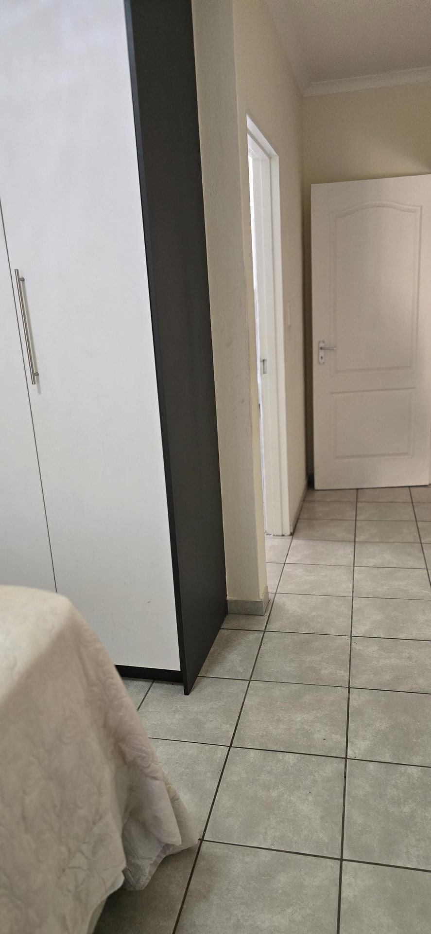 Spacious 3-Bedroom Upstairs Apartment with Excellent Security and Low Monthly Costs
