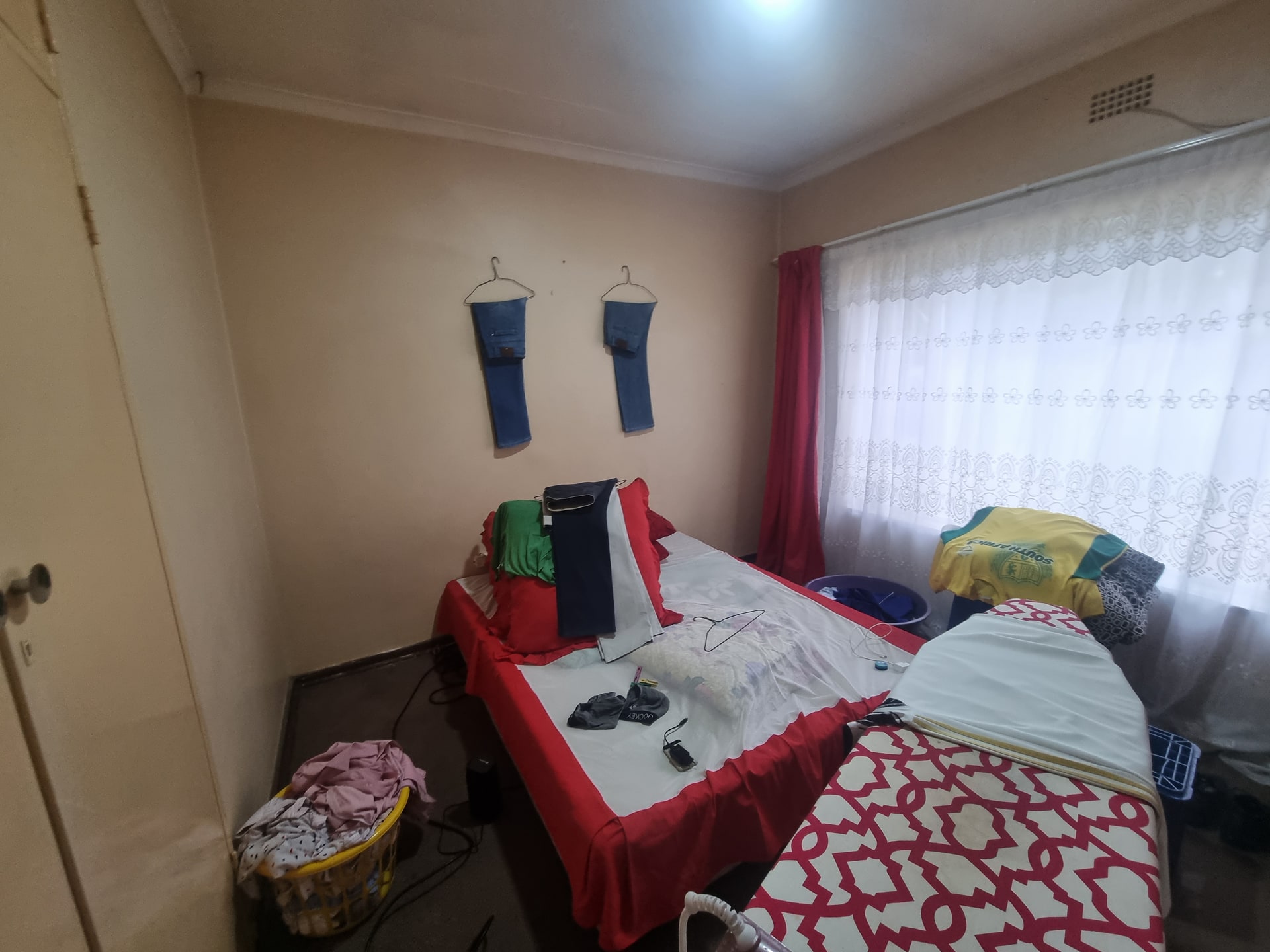 House For Sale in Dersley, Springs