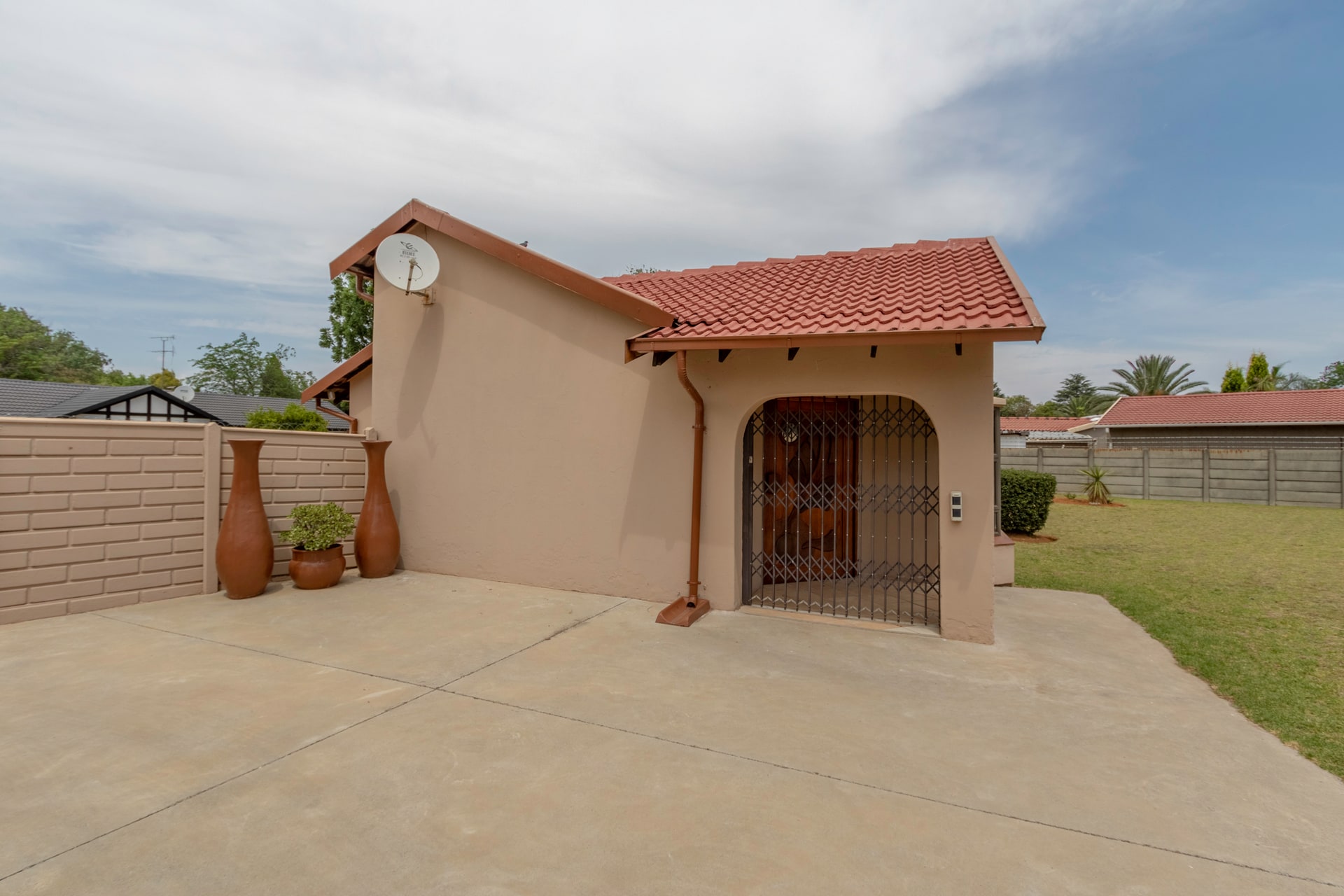 House For Sale in Crystal Park, Benoni