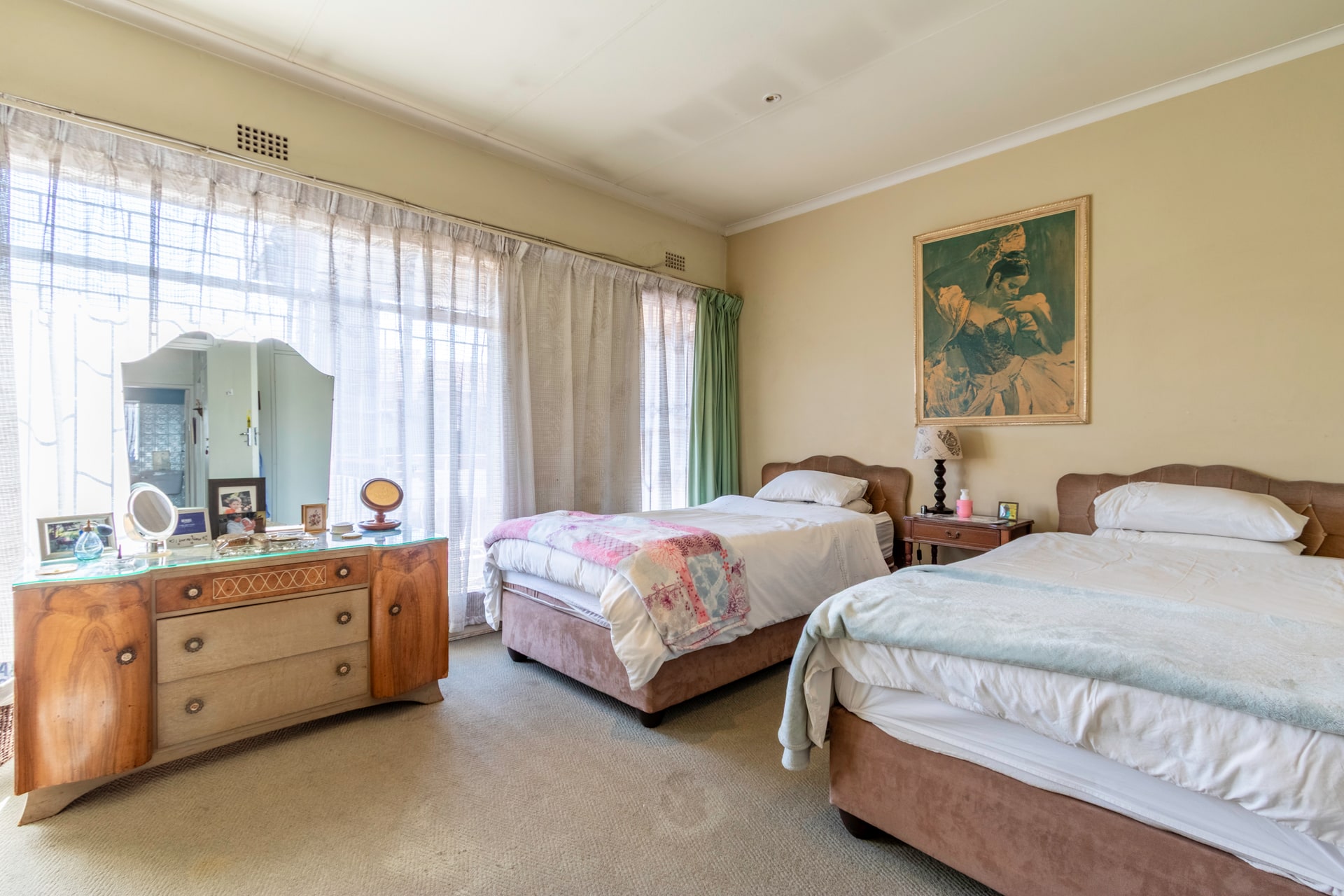 Spacious 2-Bedroom Townhouse with Garden and Double Garage in Secure Complex