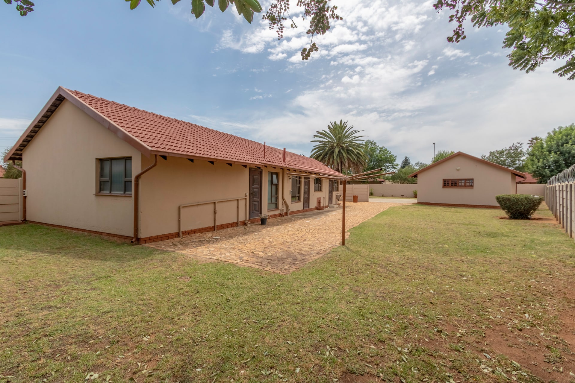 House For Sale in Crystal Park, Benoni
