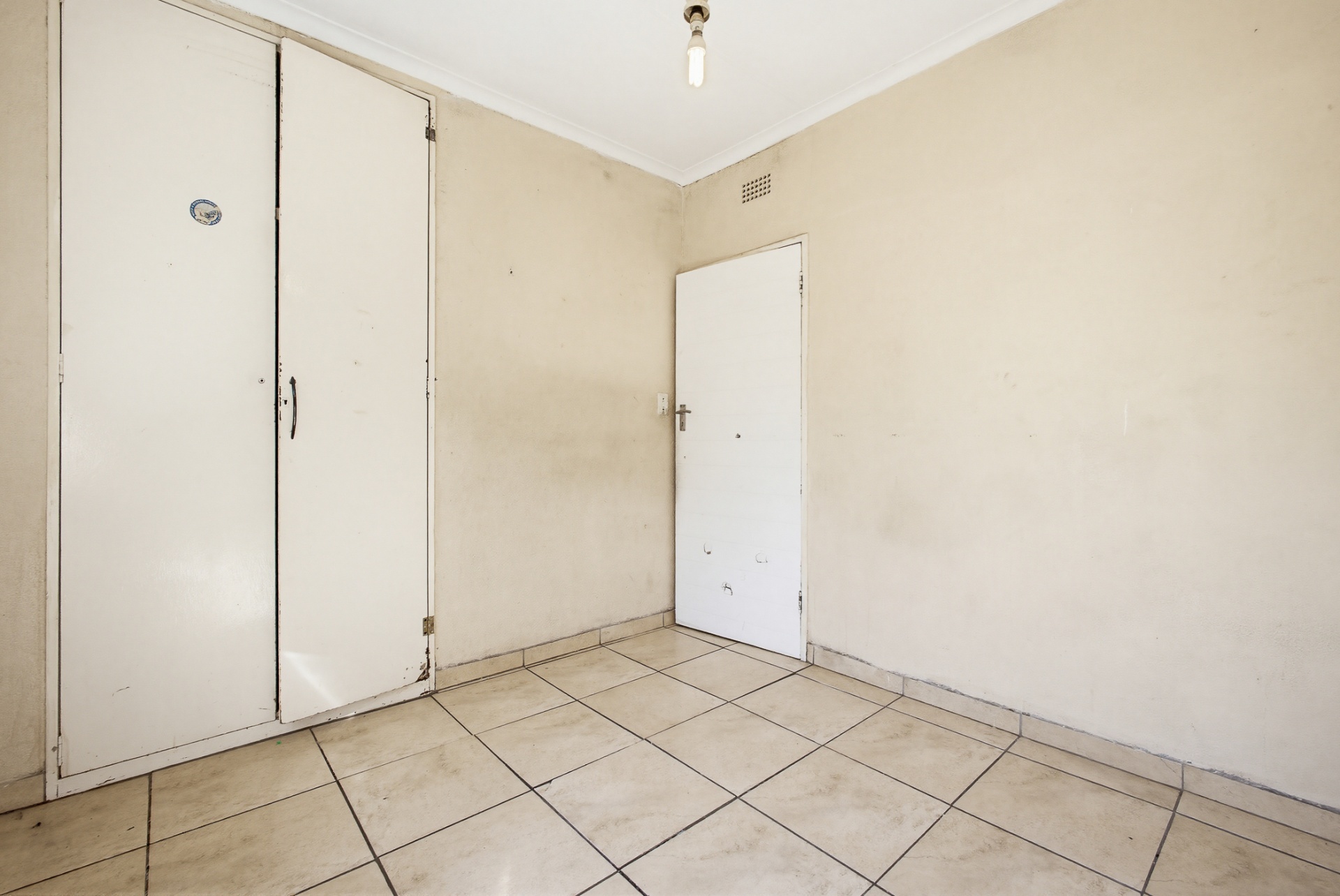 Spacious Family Home with Great Entertaining Areas in Crystal Park