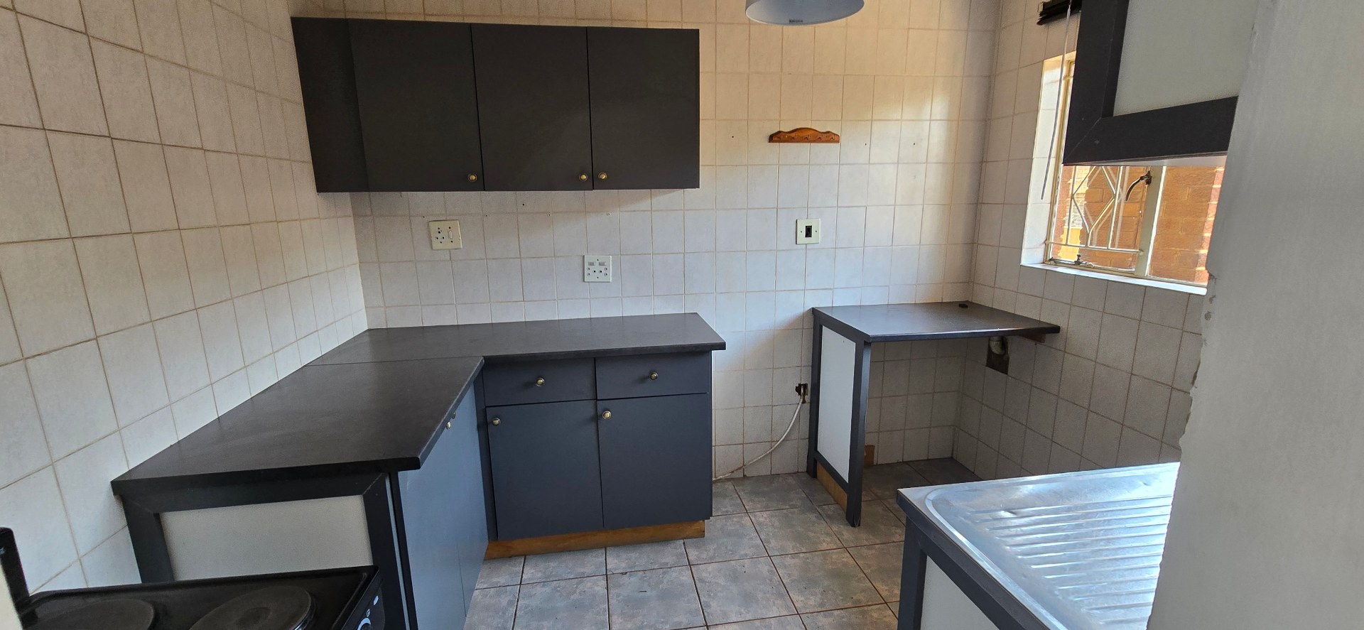 Neat 2 Bedroom Unit with Carport in Rynfield