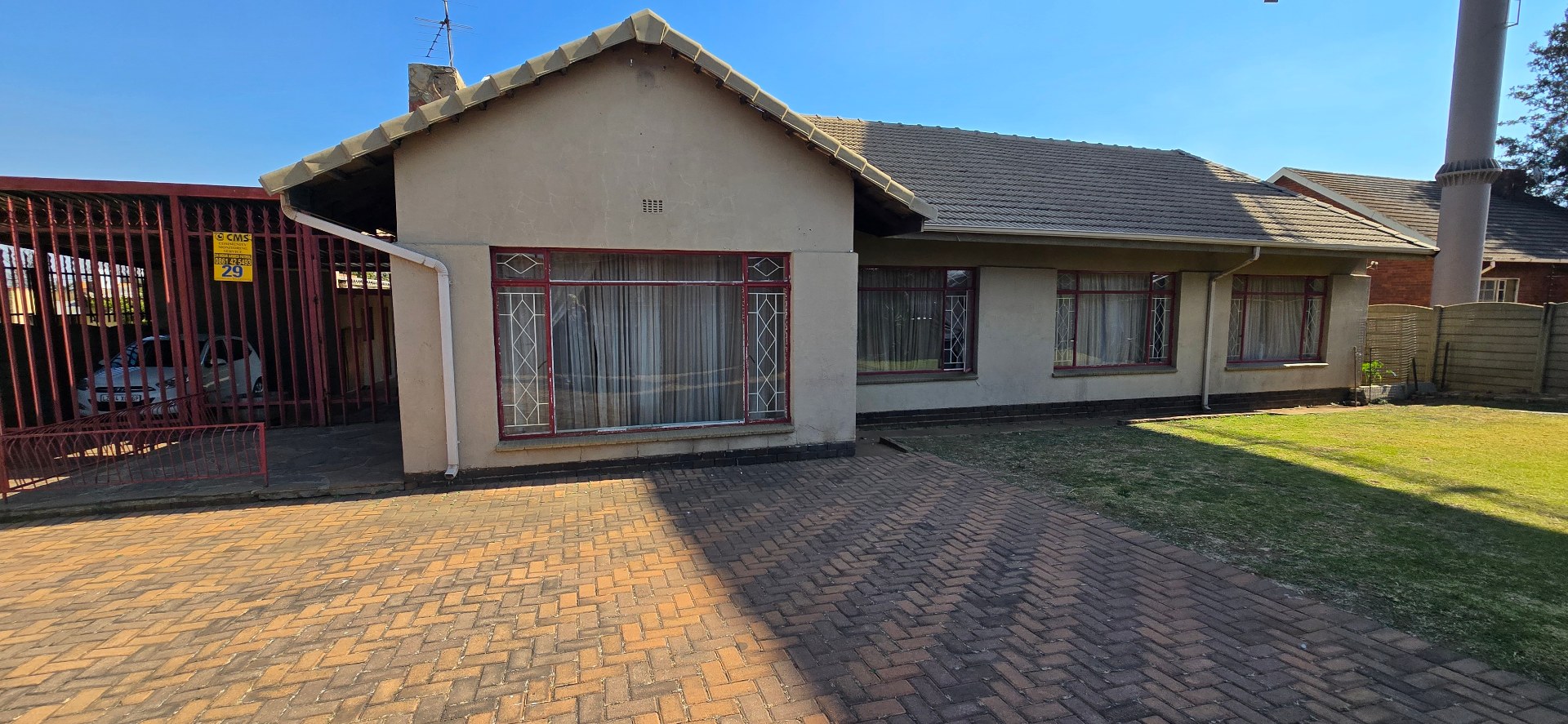 Spacious Property with Flatlet and Great Location Near OR Tambo Airport
