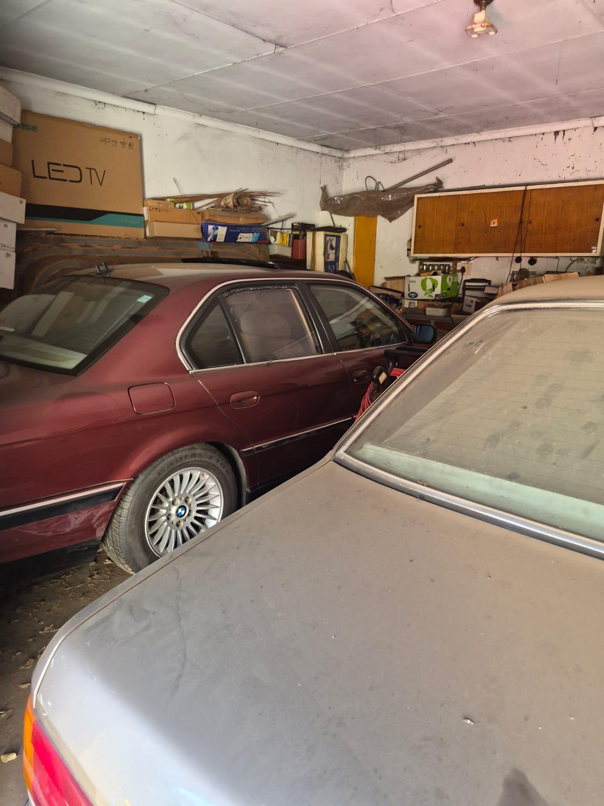 Unlock the Potential – A Spacious Property with Endless Possibilities! A true dream project to flip.