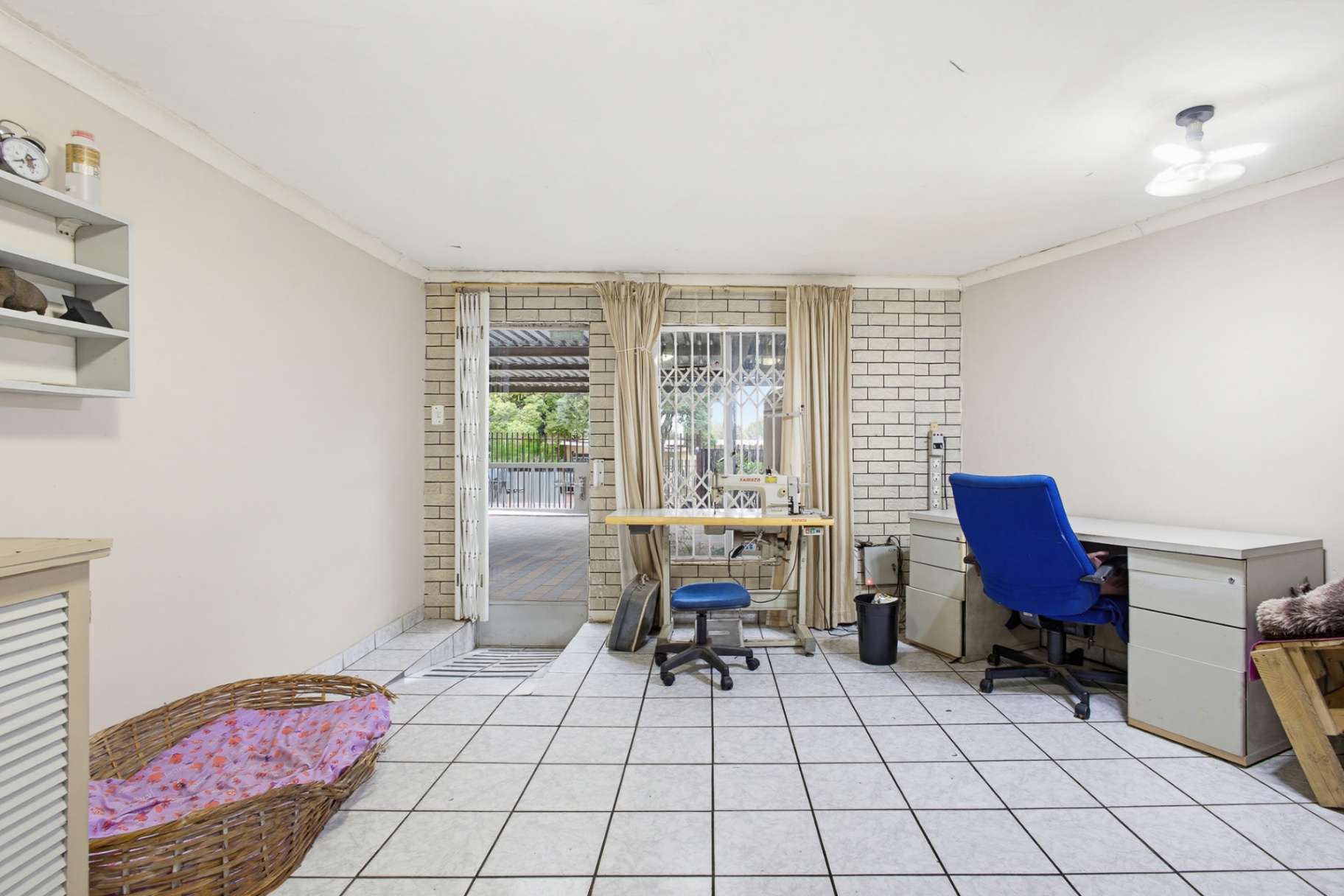 Neat 4 Bedroom Home with Flat Potential in Rhodesfield