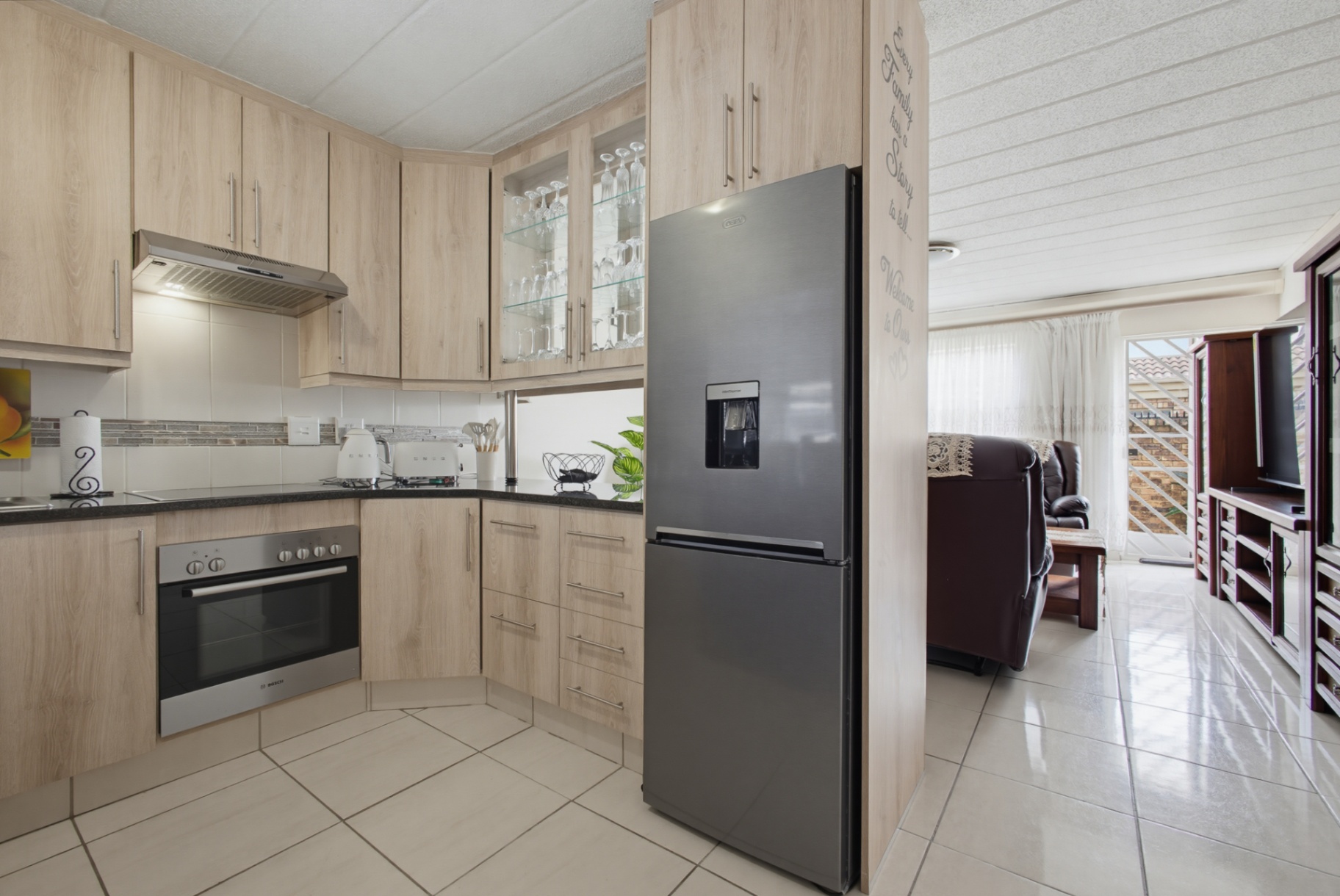New Listing: 2 Bedroom Apartment For Sale in Ravenswood
