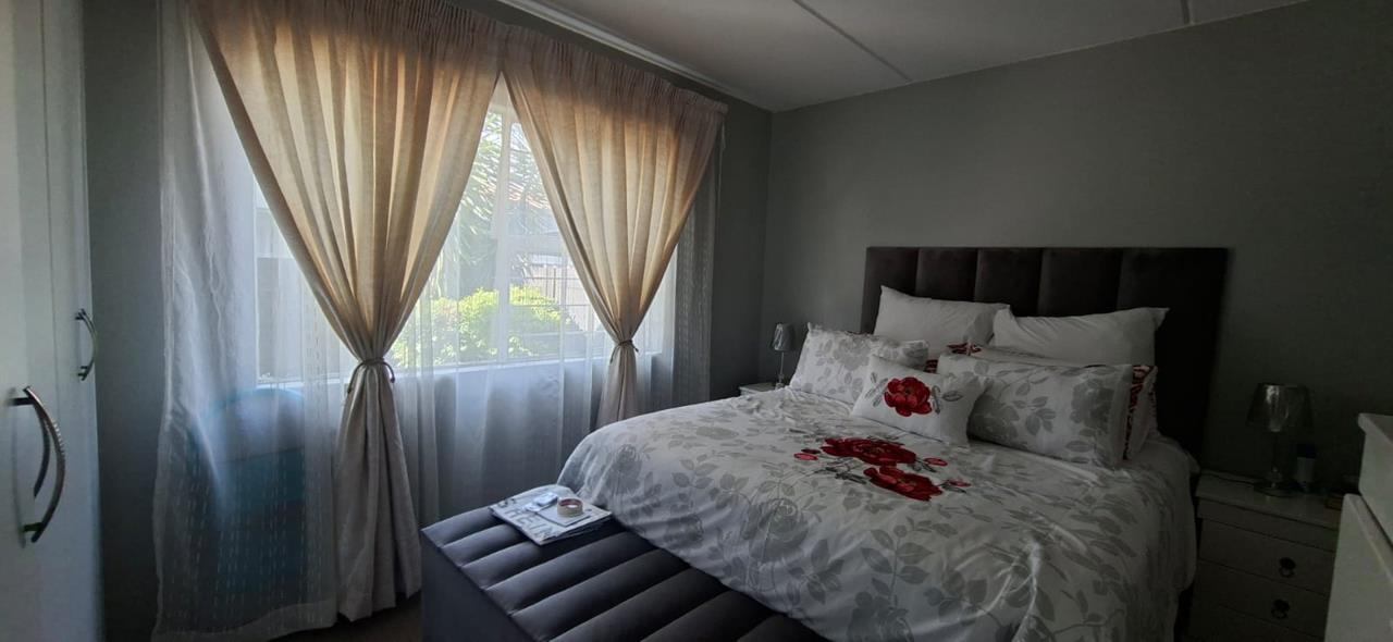 Spacious Ground Floor Apartment with Private Garden in a Secure Complex