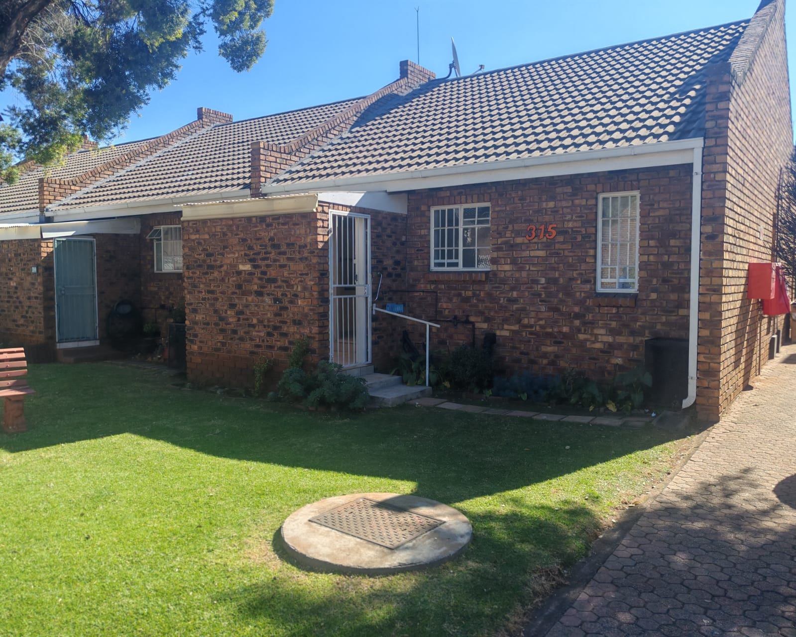 1 Bedroom Life Rights Cottage in Alan Woodrow Park Retirement Village – Boksburg South