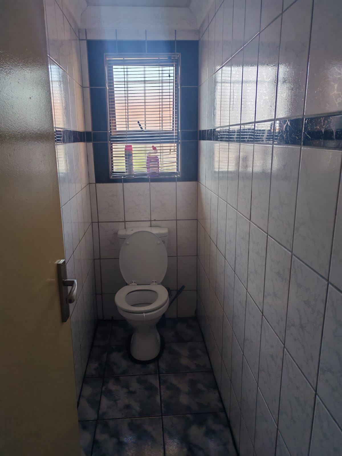 NEED A FAMILY HOME? THIS HOUSE SPACE, COMFORT & CONVENIENCE