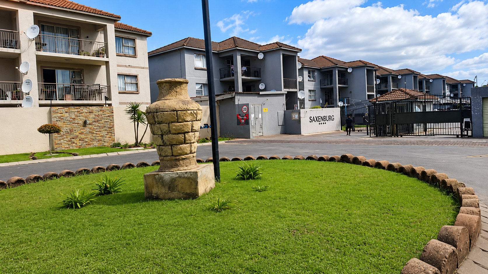 Spacious Ground Floor Apartment with Private Garden in a Secure Complex