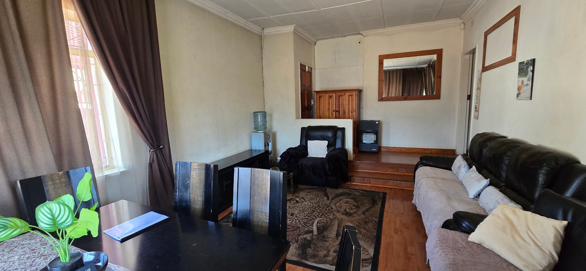 Spacious Property with Flatlet and Great Location Near OR Tambo Airport