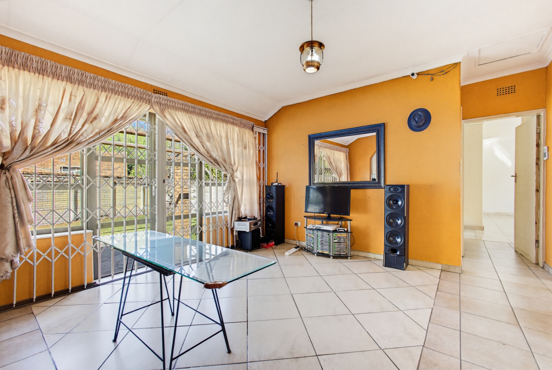 Spacious Family Home with Great Entertaining Areas in Crystal Park