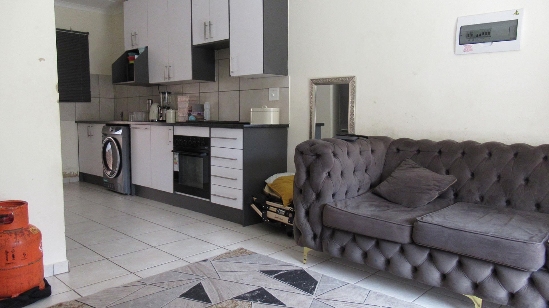 Ground-Floor Unit with Private Garden – A Great Opportunity to Make It Your Own