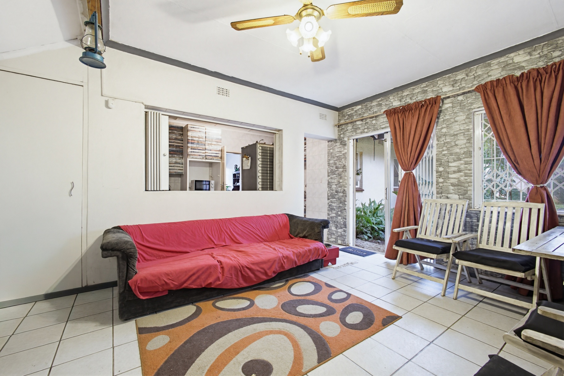 Neat 4 Bedroom Home with Flat Potential in Rhodesfield
