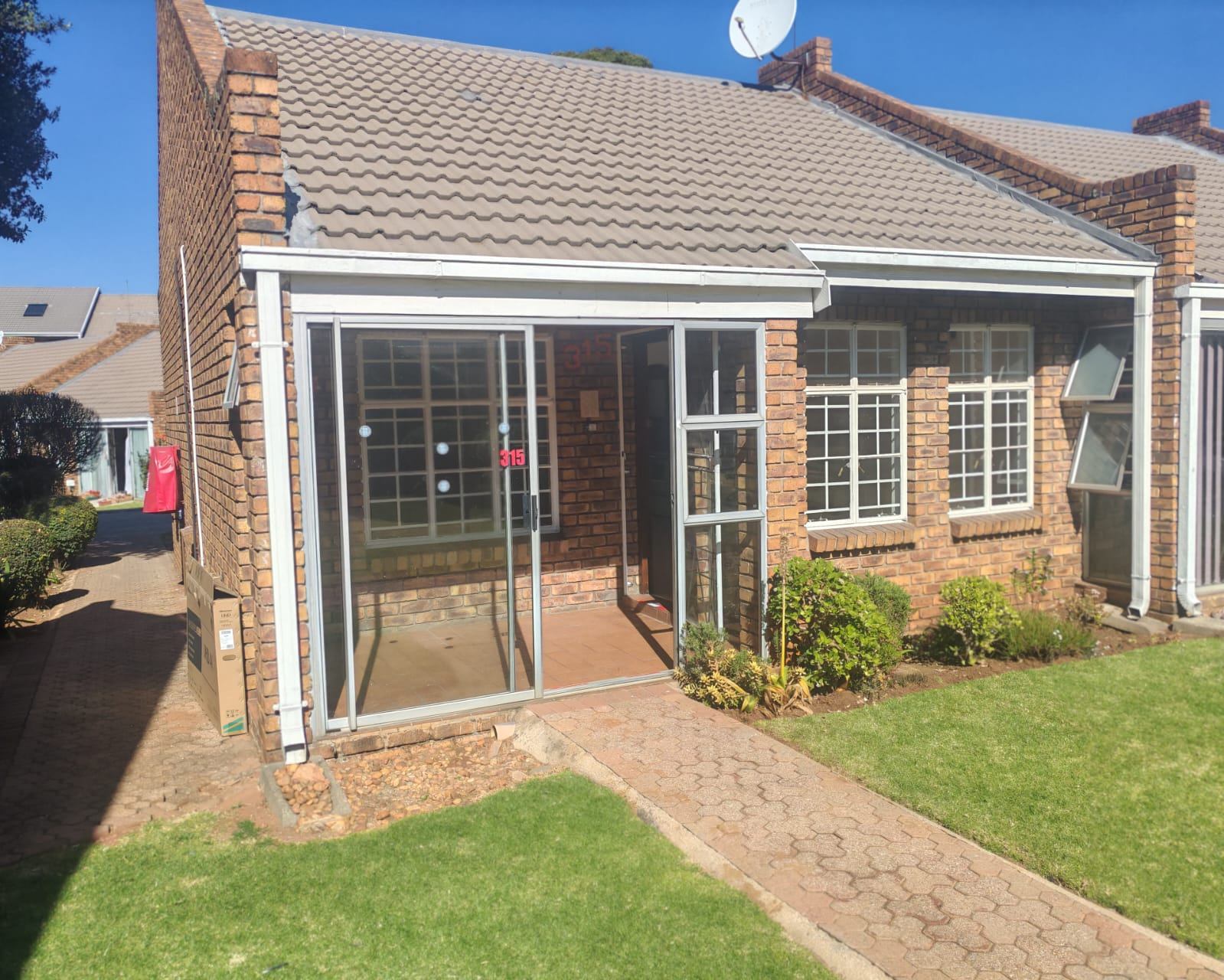 1 Bedroom Life Rights Cottage in Alan Woodrow Park Retirement Village – Boksburg South