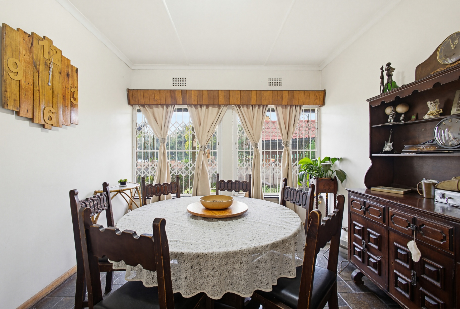 Neat 4 Bedroom Home with Flat Potential in Rhodesfield