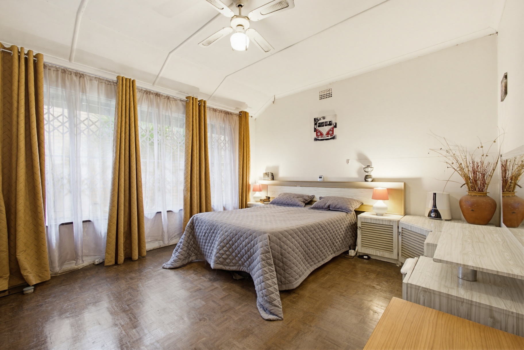 Neat 4 Bedroom Home with Flat Potential in Rhodesfield