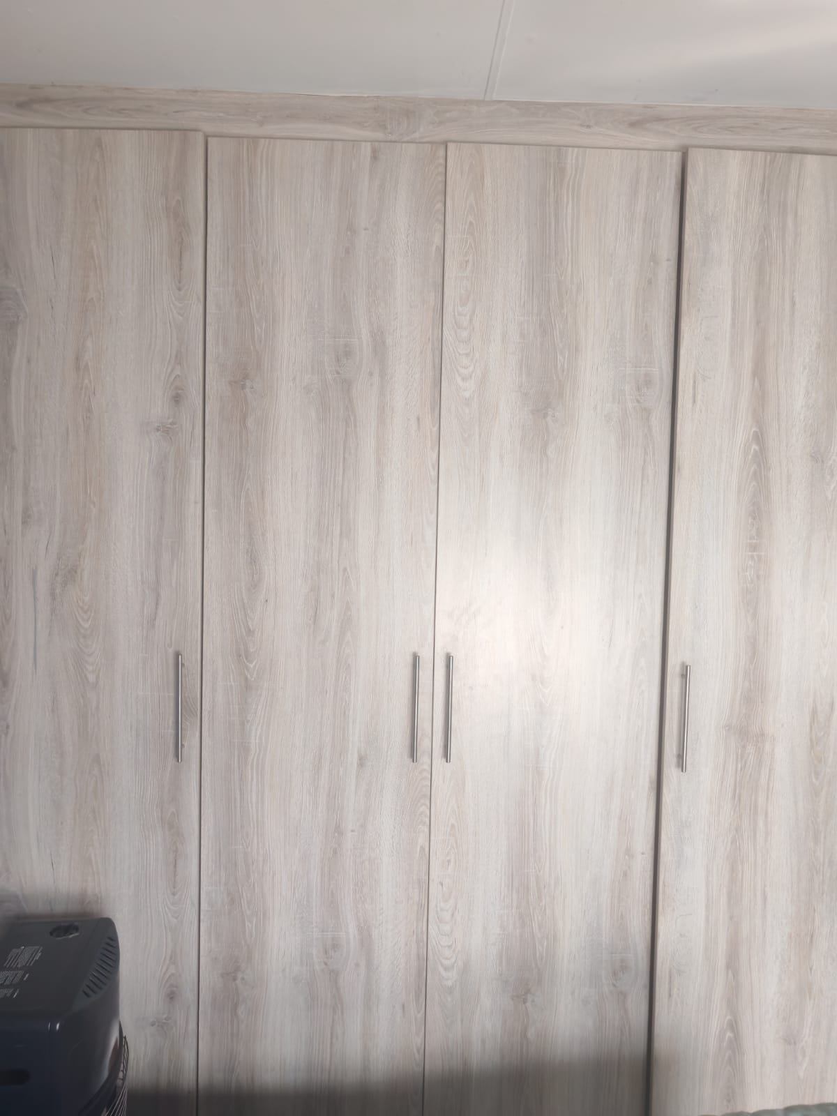 Neat 2-bedroom single storey unit for sale in Bartlett