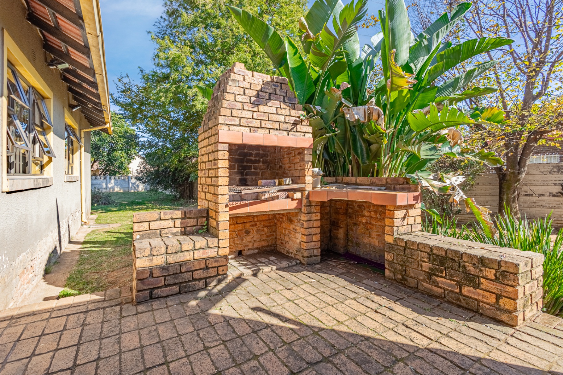 Spacious Family Home with Great Entertaining Areas in Crystal Park