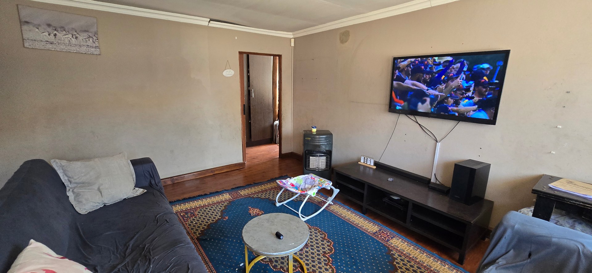 Spacious Property with Flatlet and Great Location Near OR Tambo Airport